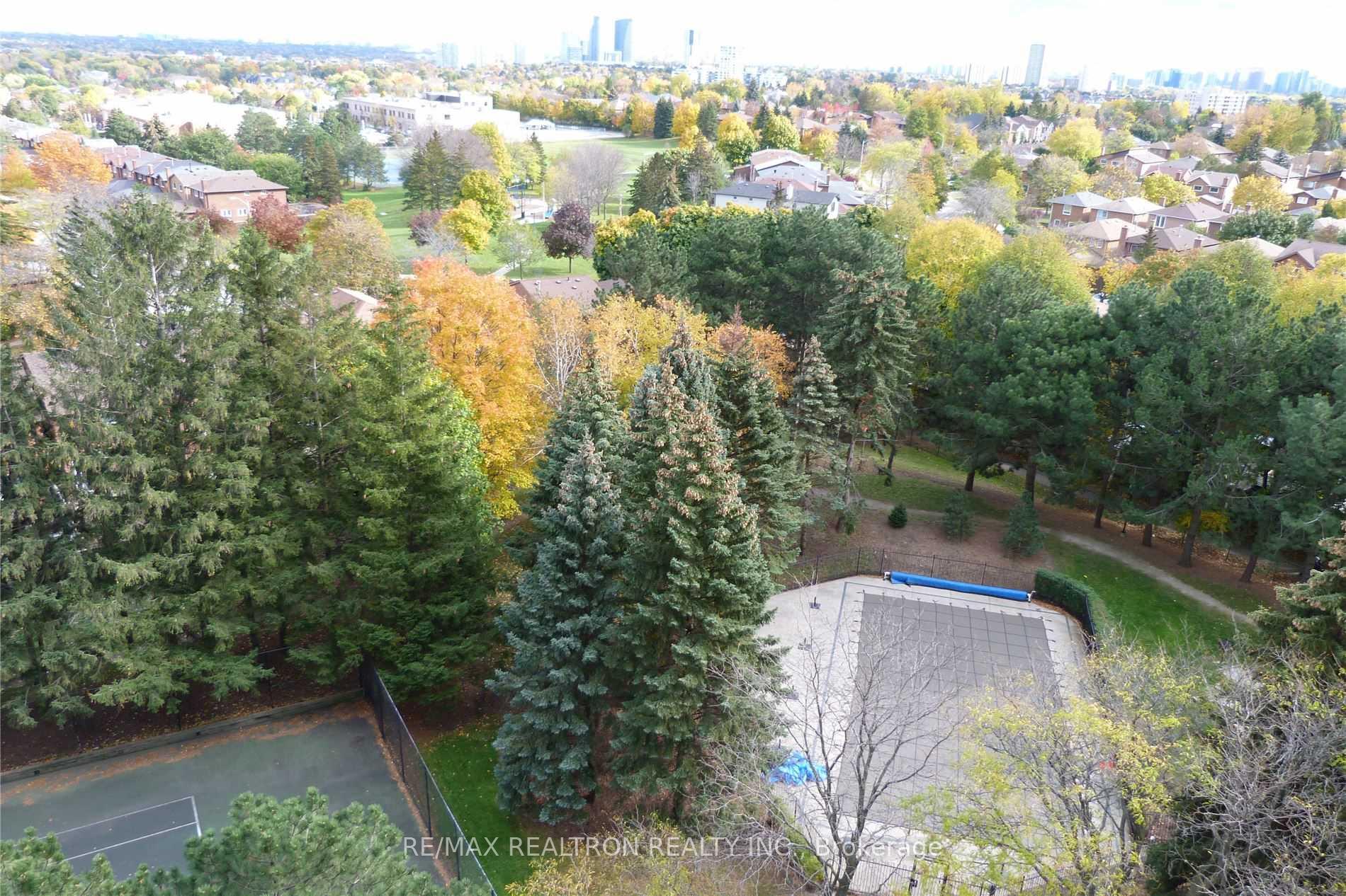 Photo 16 of Unit 804, 7601 Bathurst Street, Vaughan, Crestwood-Springfarm-Yorkhill — HOMEH