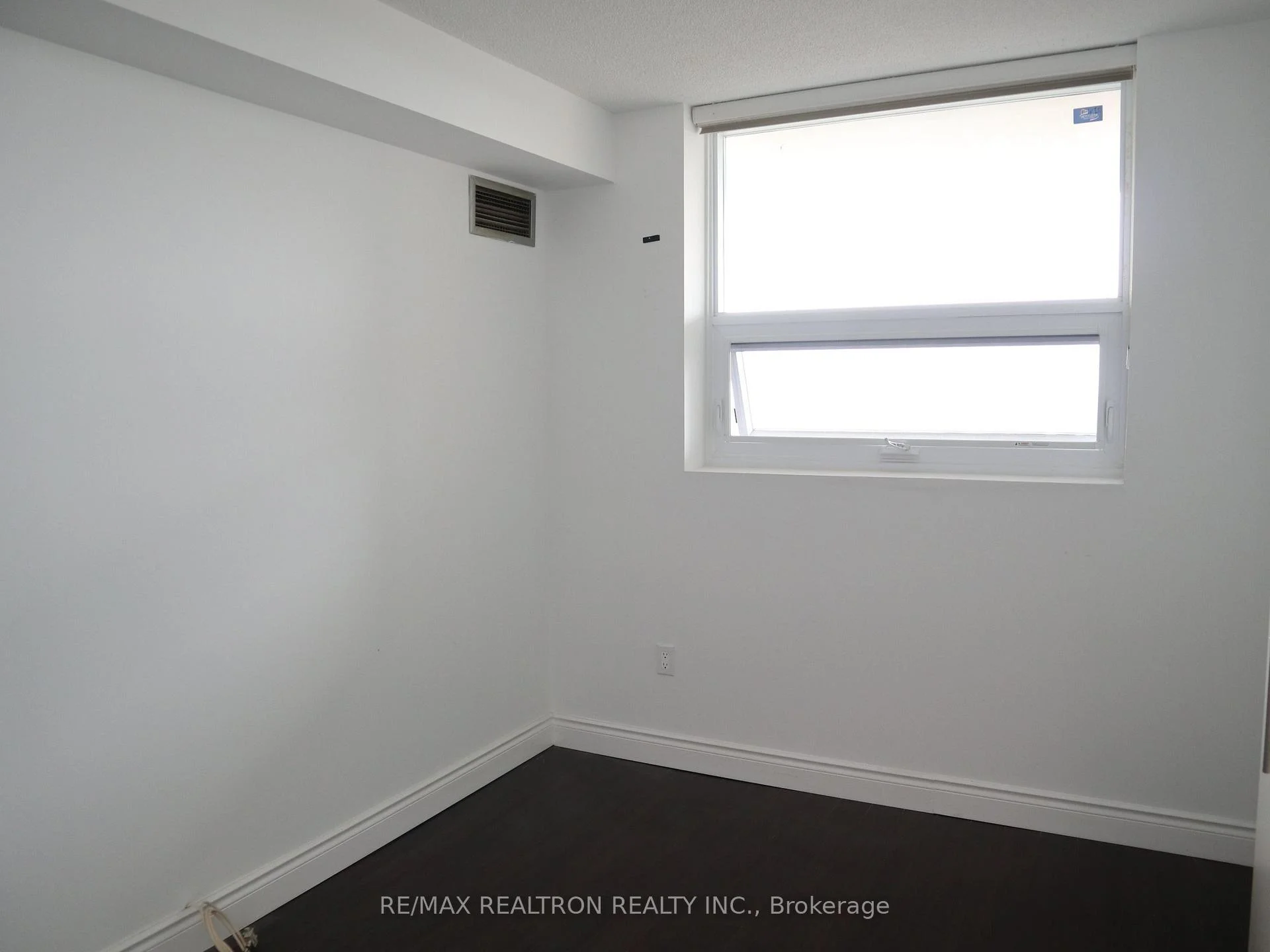 Photo 34 of Unit 804, 7601 Bathurst Street, Vaughan, Crestwood-Springfarm-Yorkhill — HOMEH