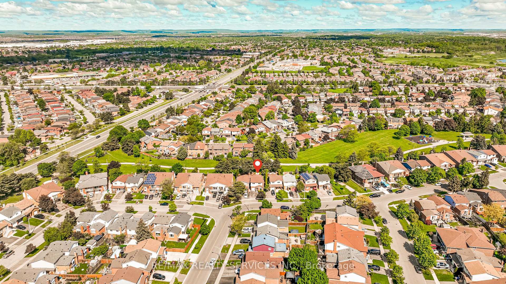 Photo 46 of 32 Winterfold Drive, Brampton, Madoc — HOMEH