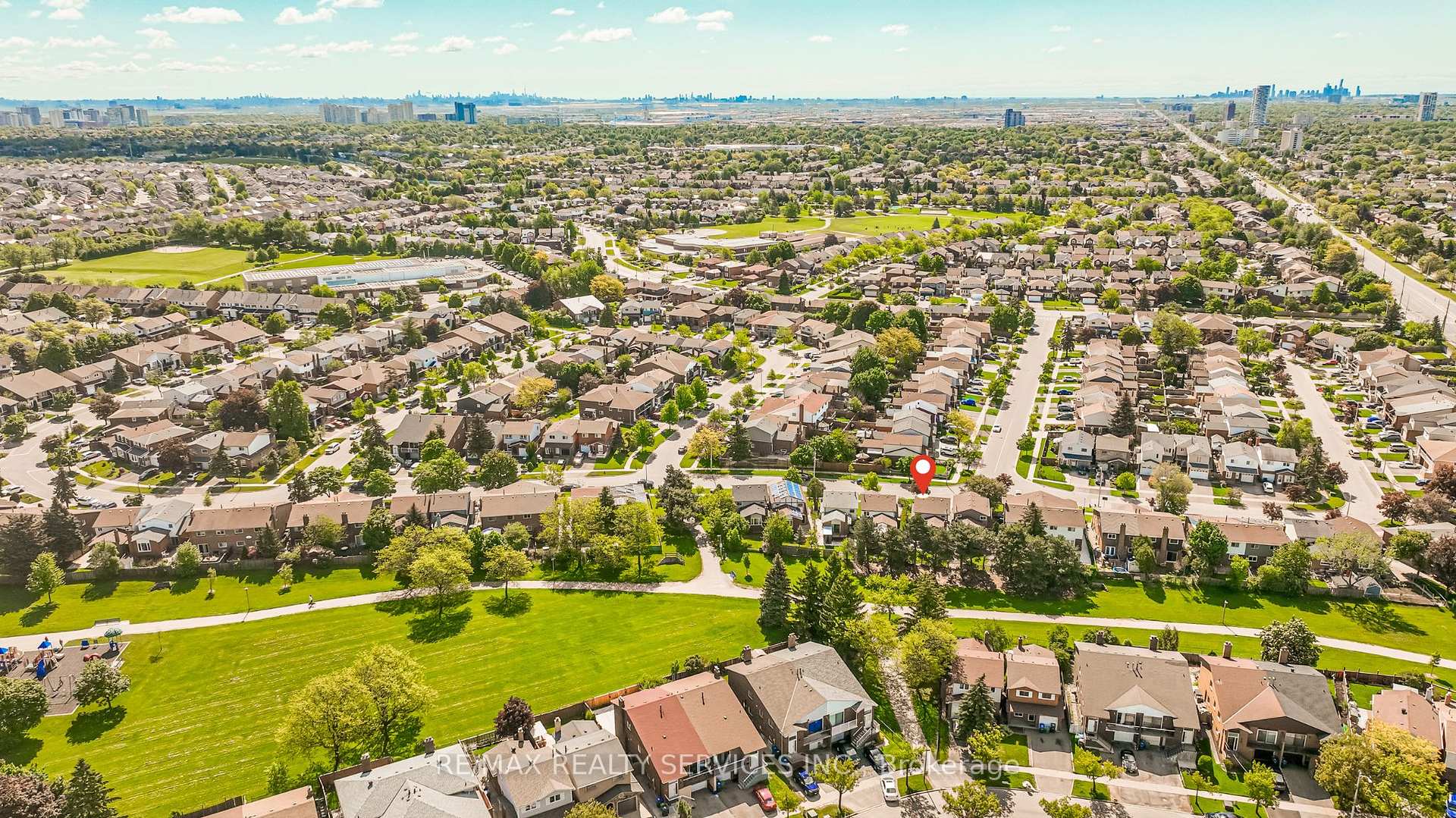 Photo 48 of 32 Winterfold Drive, Brampton, Madoc — HOMEH