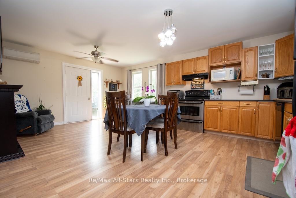 Photo 10 of 59 George Street W, Kawartha Lakes, Lindsay — HOMEH
