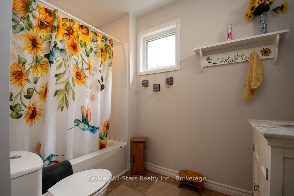 Photo 22 of 59 George Street W, Kawartha Lakes, Lindsay — HOMEH