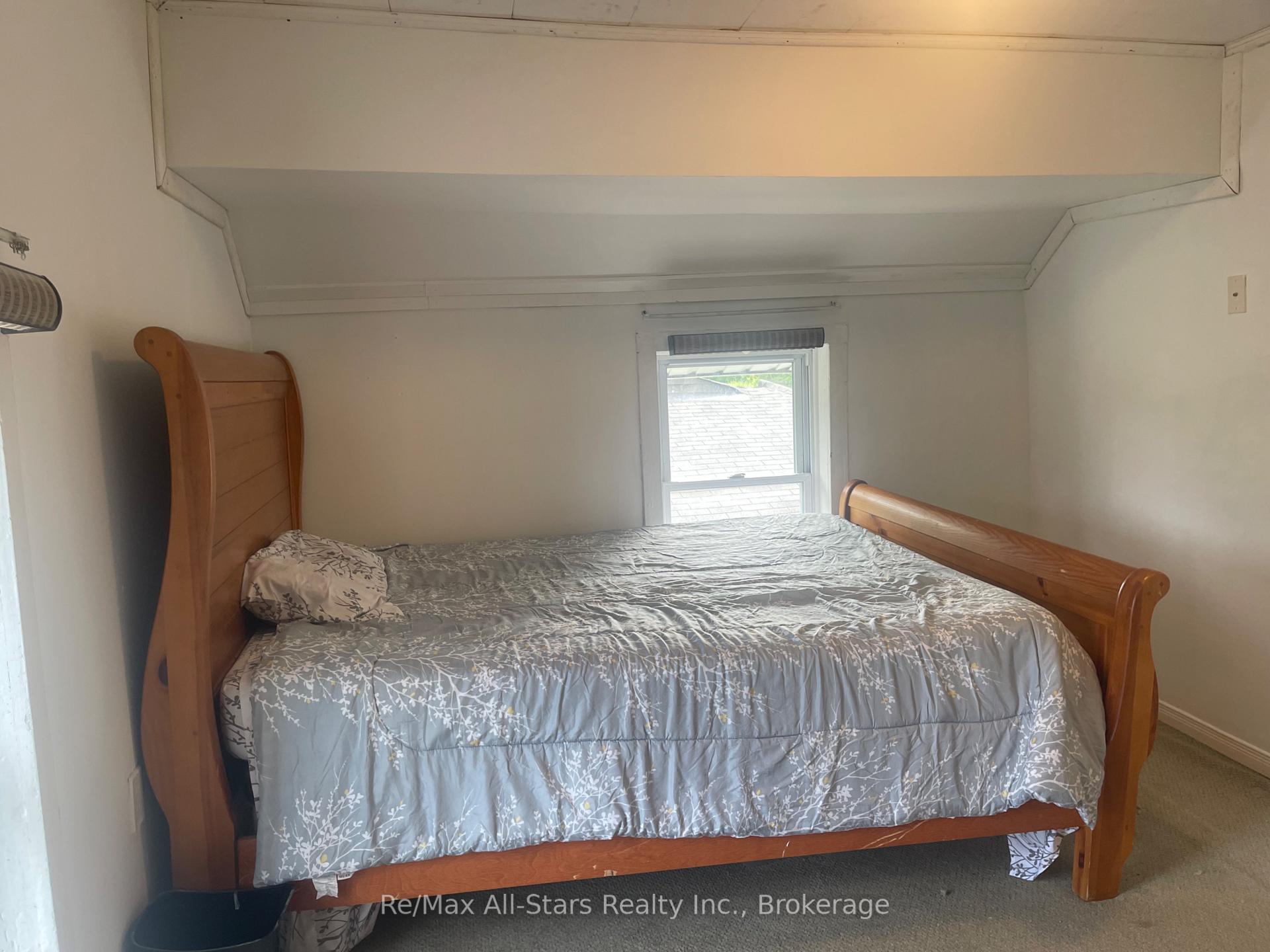 Photo 36 of 59 George Street W, Kawartha Lakes, Lindsay — HOMEH