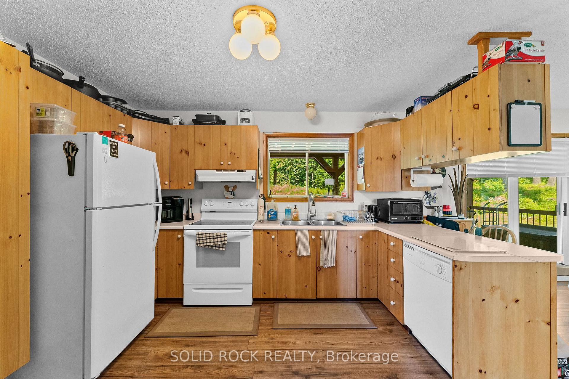 Photo 11 of 992 White Lake, Lanark Highlands, Lanark Highlands (Darling) Twp — HOMEH