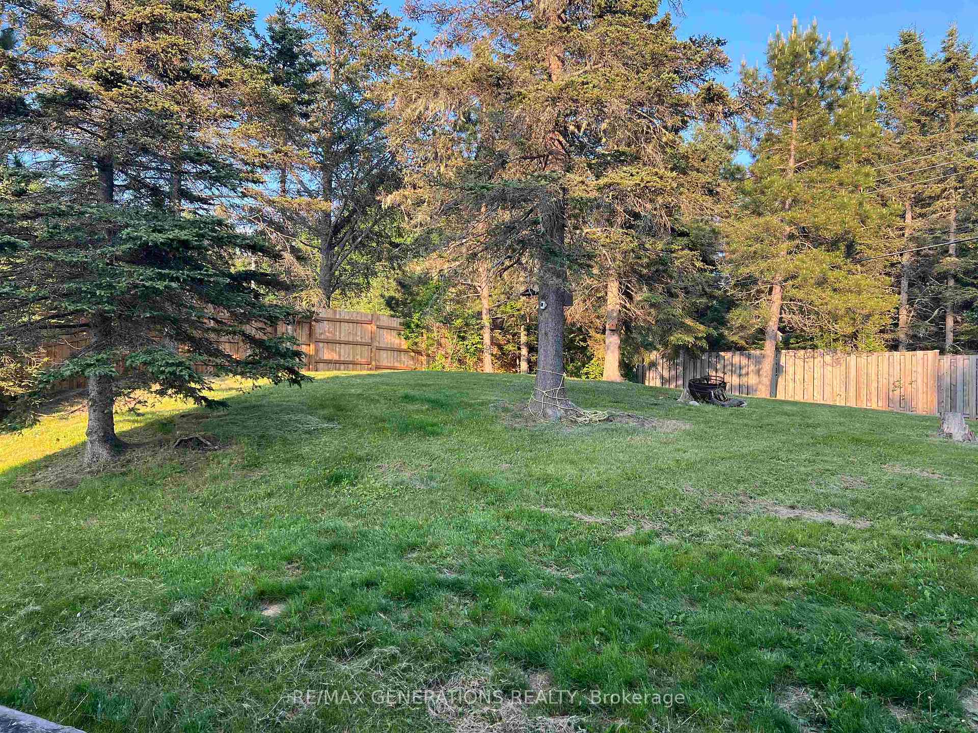 Photo 43 of 15 Sund Crescent, Marathon — HOMEH