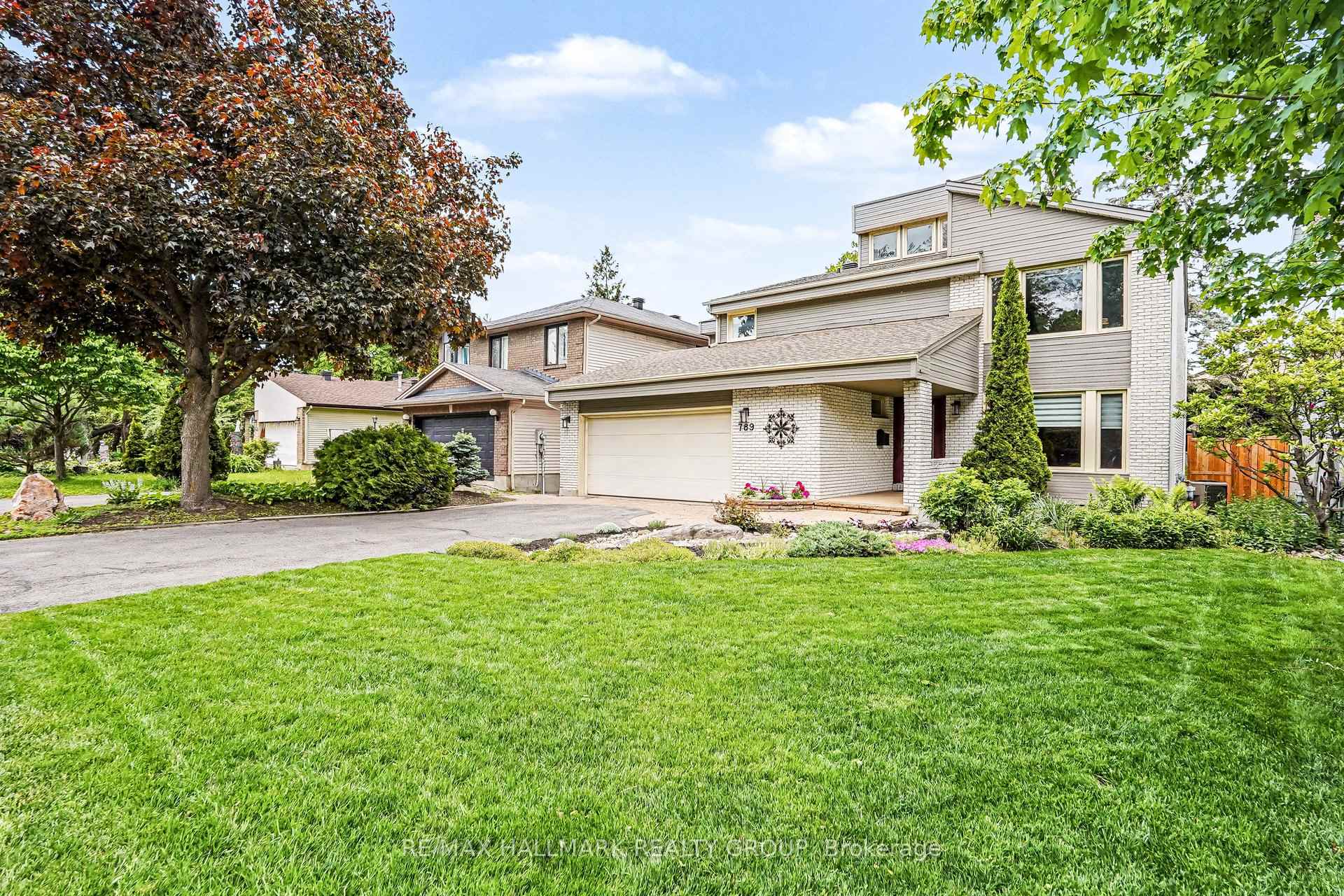 Photo 2 of 789 Mooneys Bay Place, Ottawa, Mooneys Bay/Riverside Park — HOMEH