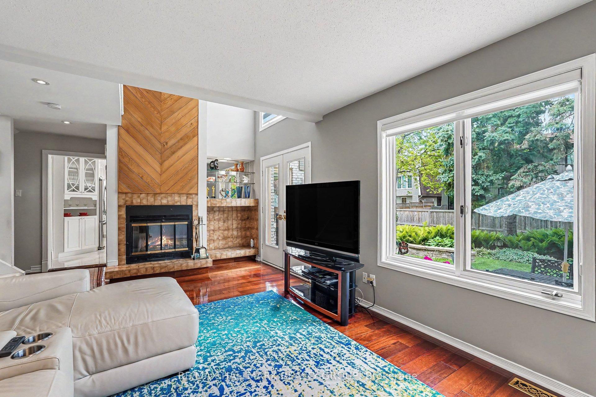 Photo 12 of 789 Mooneys Bay Place, Ottawa, Mooneys Bay/Riverside Park — HOMEH