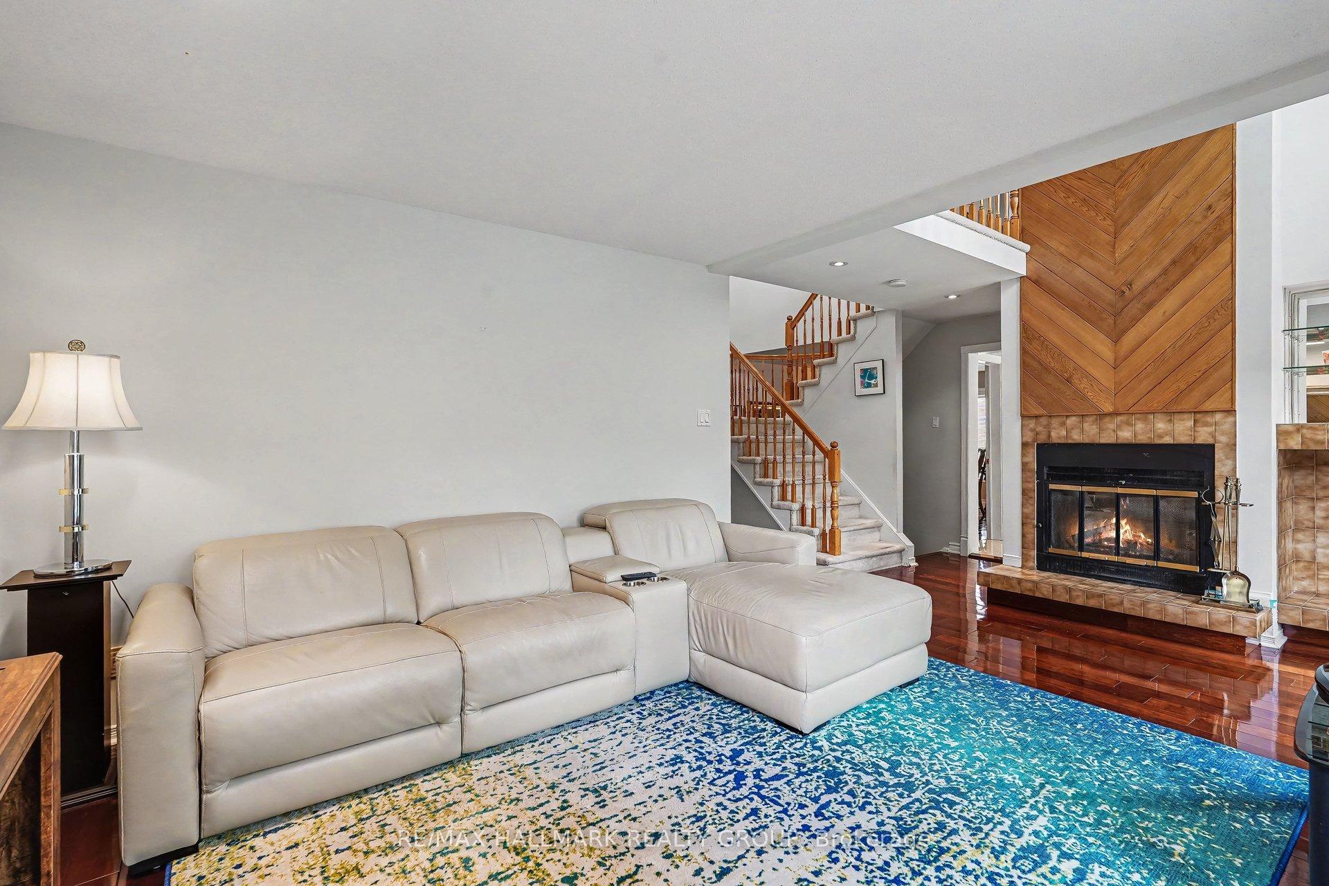 Photo 13 of 789 Mooneys Bay Place, Ottawa, Mooneys Bay/Riverside Park — HOMEH