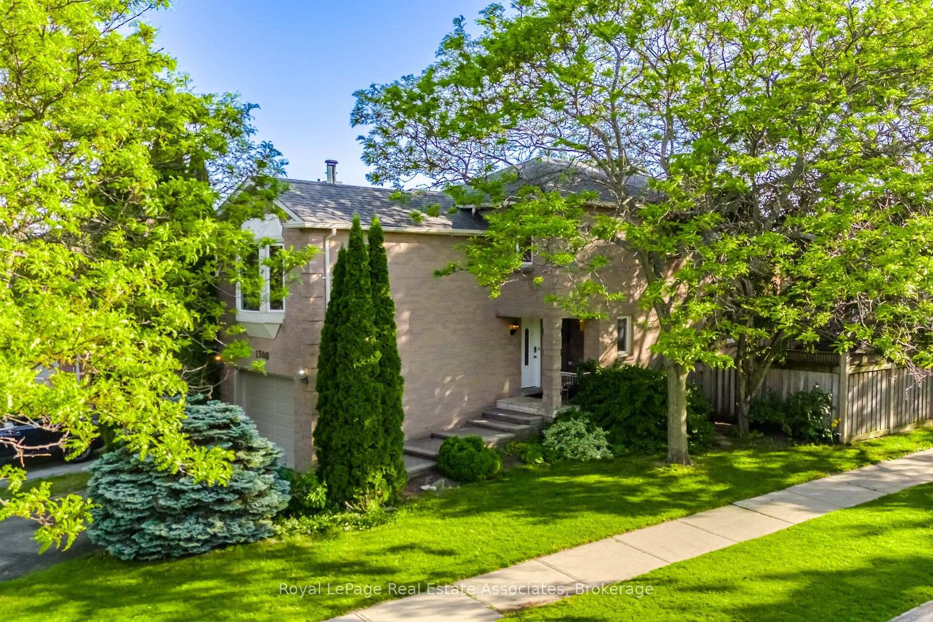 Front of 1308 Valerie Crescent