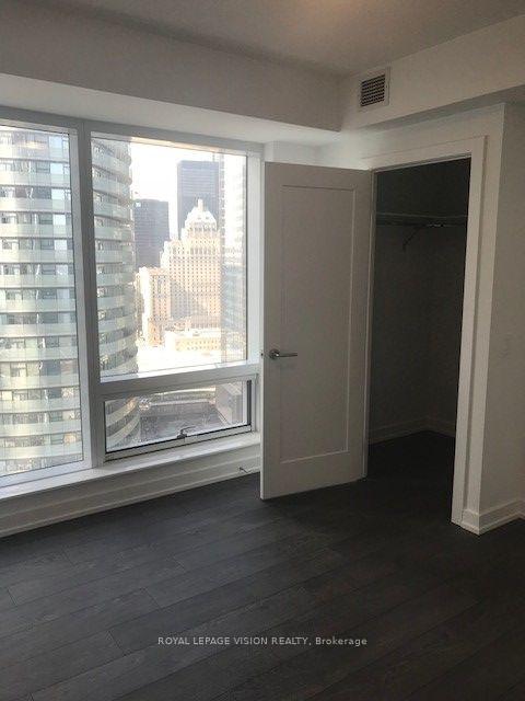 Photo 7 of Unit 2703, 10 York Street, Toronto, Waterfront Communities — HOMEH