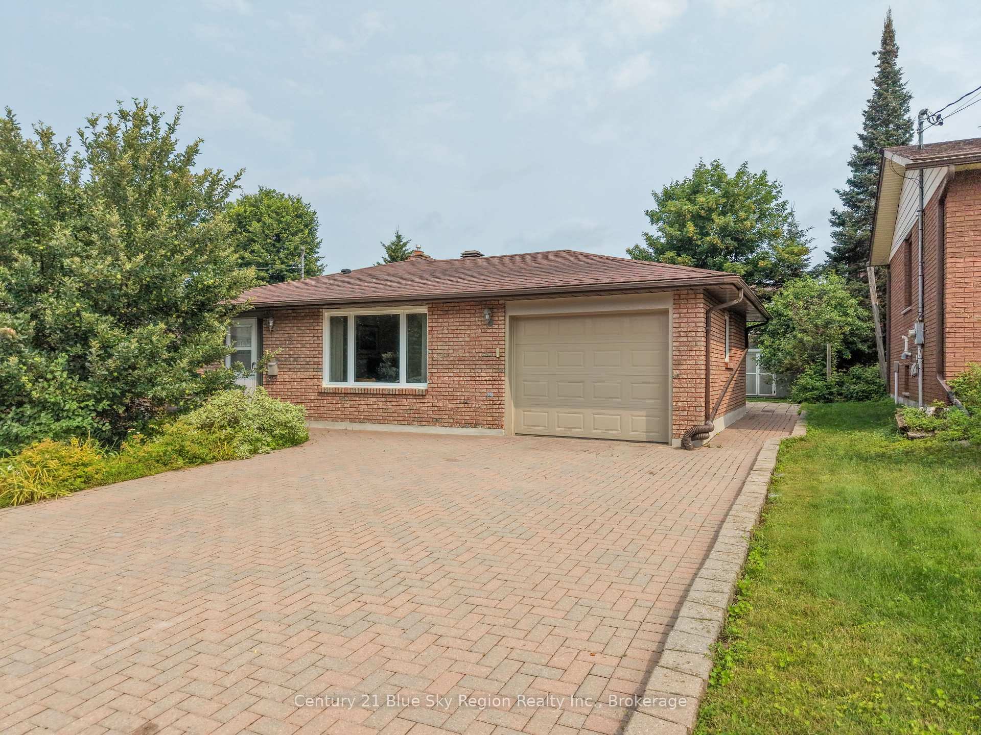Photo 1 of 113 Sable Crescent, North Bay, Birchaven — HOMEH