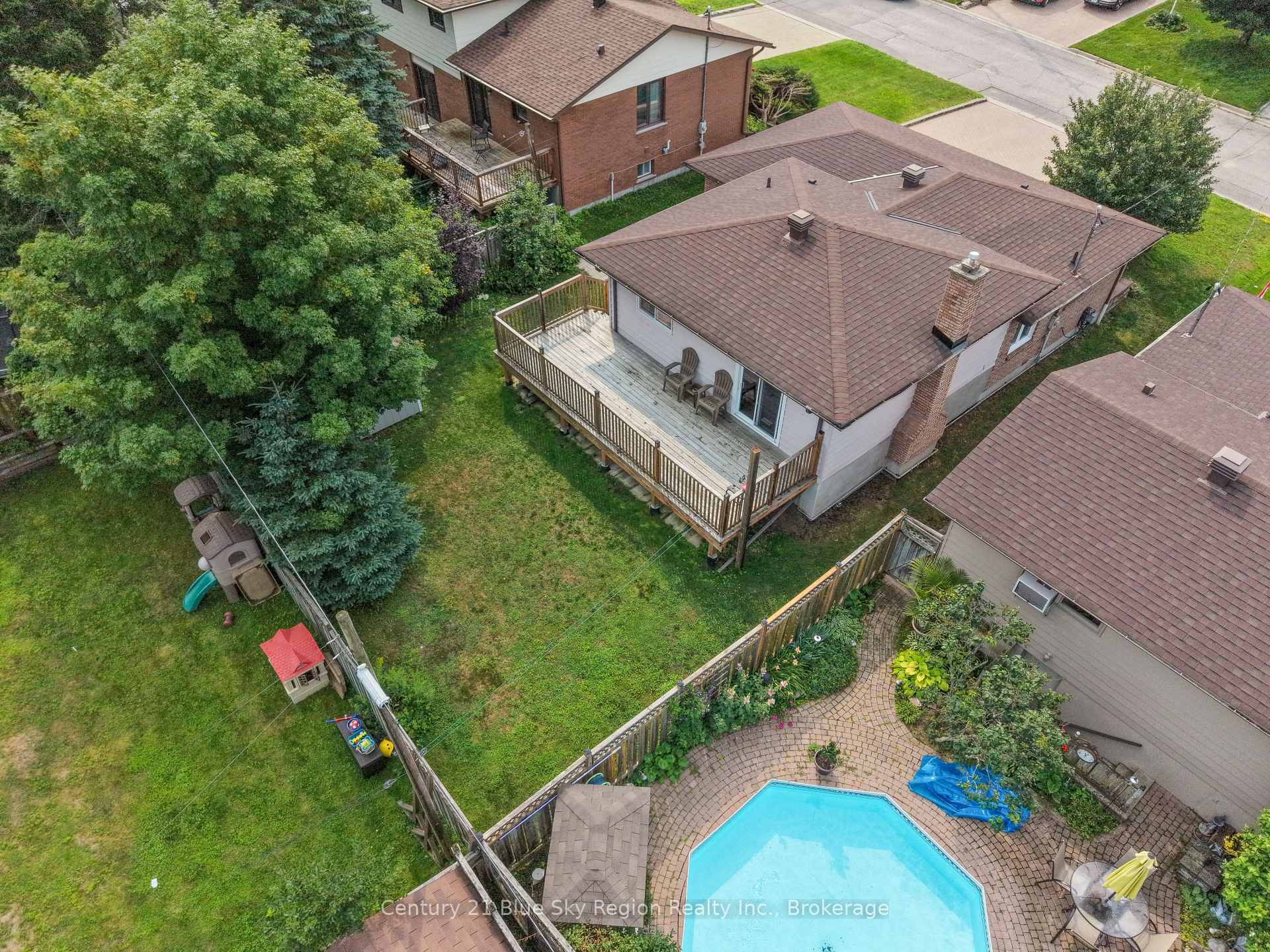 Photo 4 of 113 Sable Crescent, North Bay, Birchaven — HOMEH