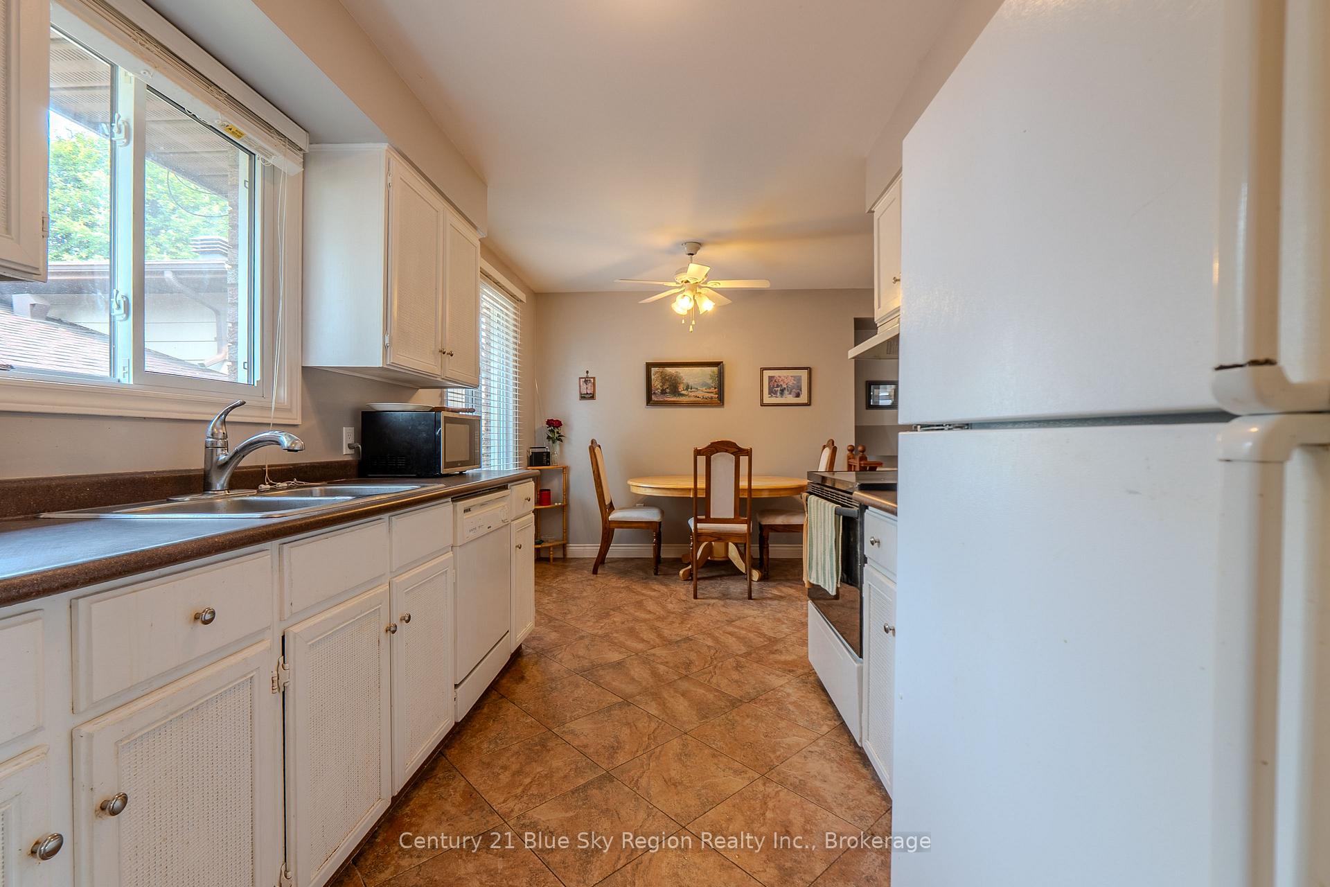 Photo 17 of 113 Sable Crescent, North Bay, Birchaven — HOMEH