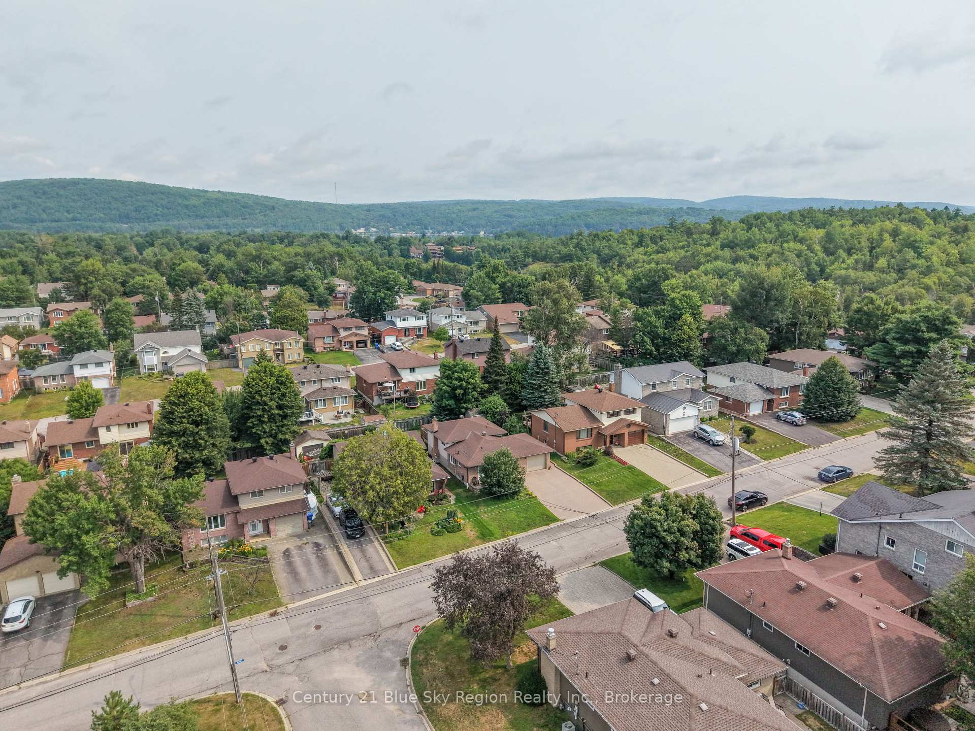 Photo 50 of 113 Sable Crescent, North Bay, Birchaven — HOMEH