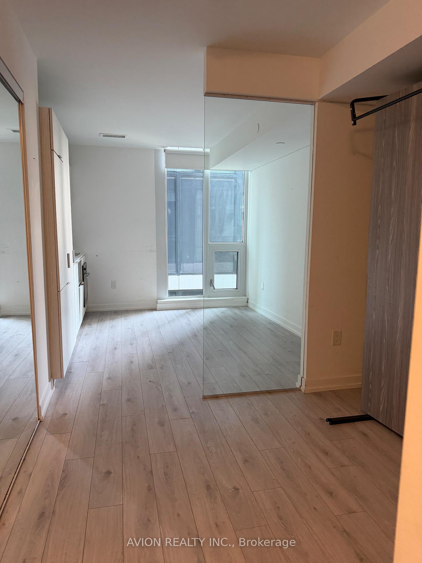 Photo 6 of Unit 731, 77 Shuter Street, Toronto, Church-Yonge Corridor — HOMEH