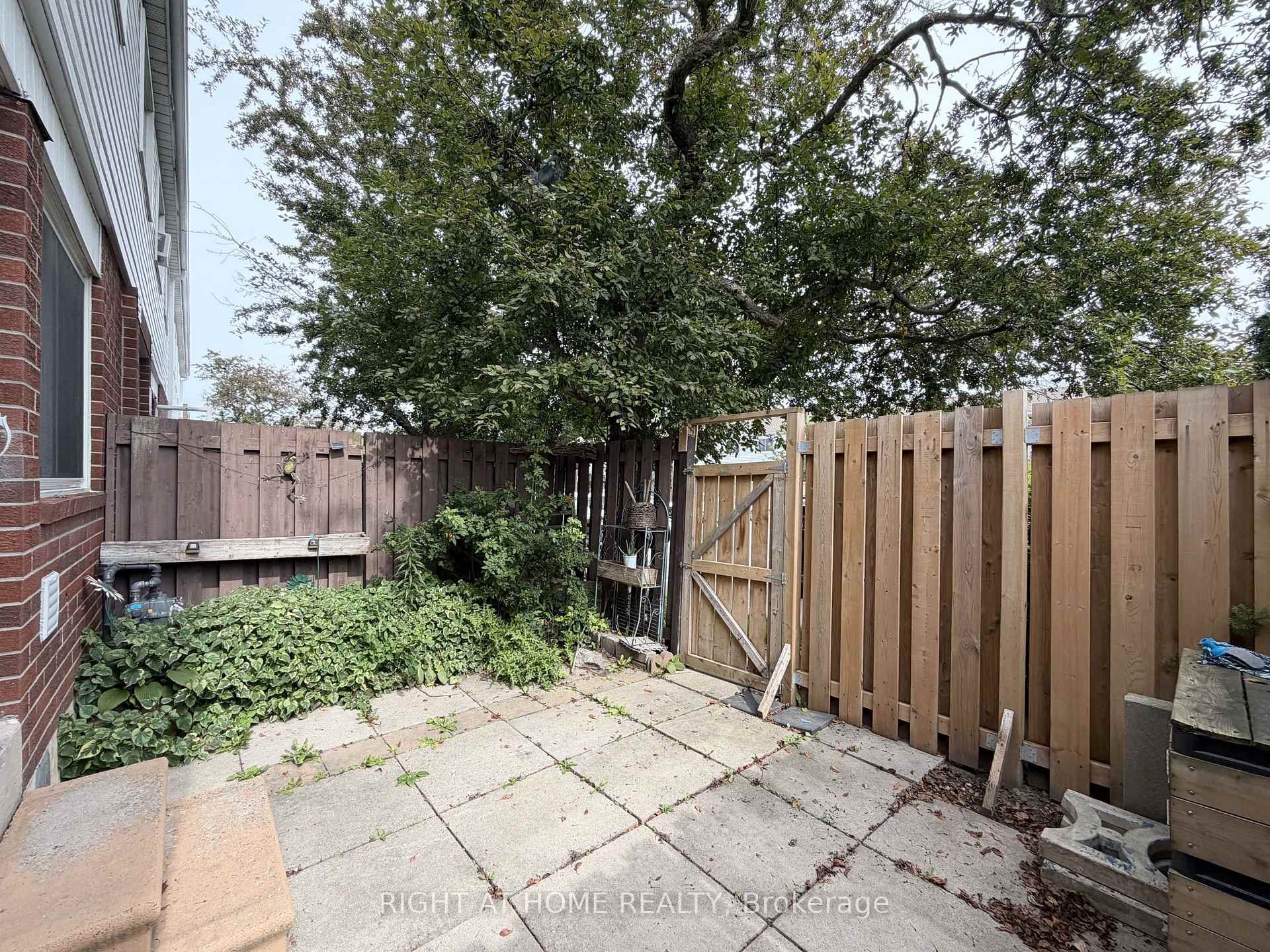 Photo 28 of Unit 91, 1010 Glen Street, Oshawa, Lakeview — HOMEH