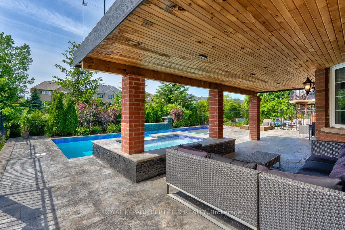 Photo 5 of 2499 Highmount Crescent, Oakville, Westmount — HOMEH
