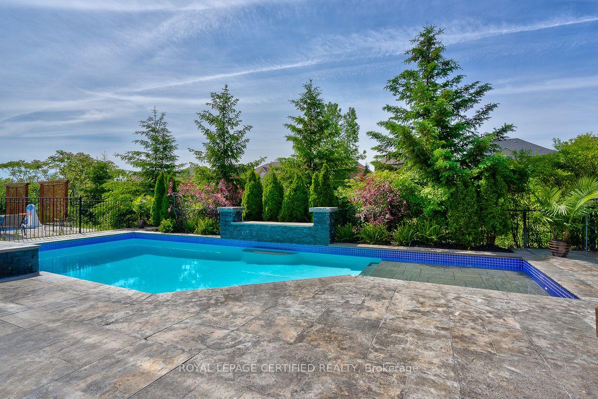 Photo 6 of 2499 Highmount Crescent, Oakville, Westmount — HOMEH