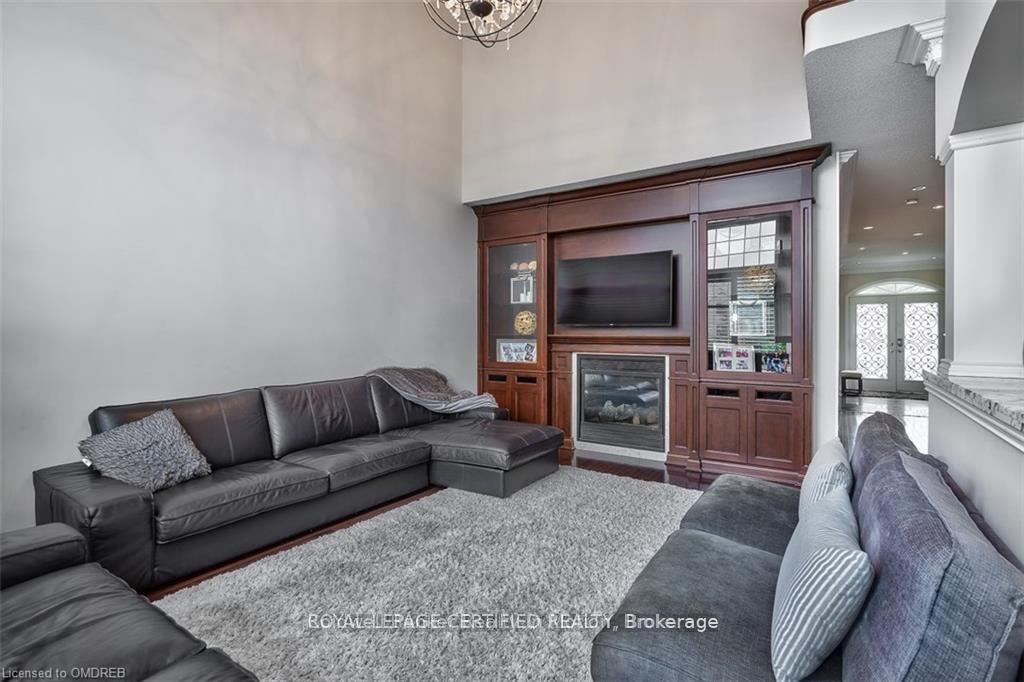 Photo 21 of 2499 Highmount Crescent, Oakville, Westmount — HOMEH