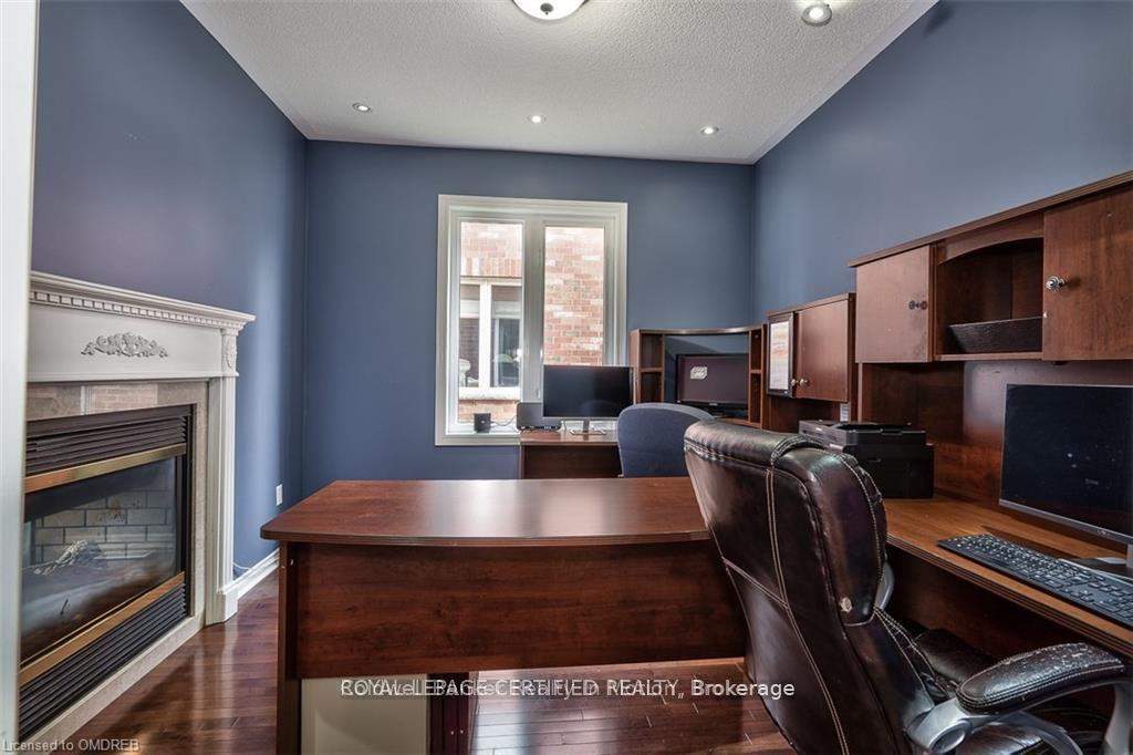 Photo 23 of 2499 Highmount Crescent, Oakville, Westmount — HOMEH