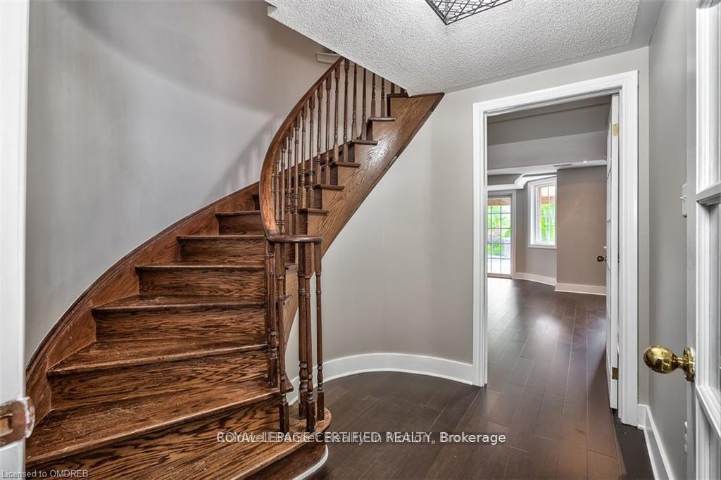 Photo 31 of 2499 Highmount Crescent, Oakville, Westmount — HOMEH