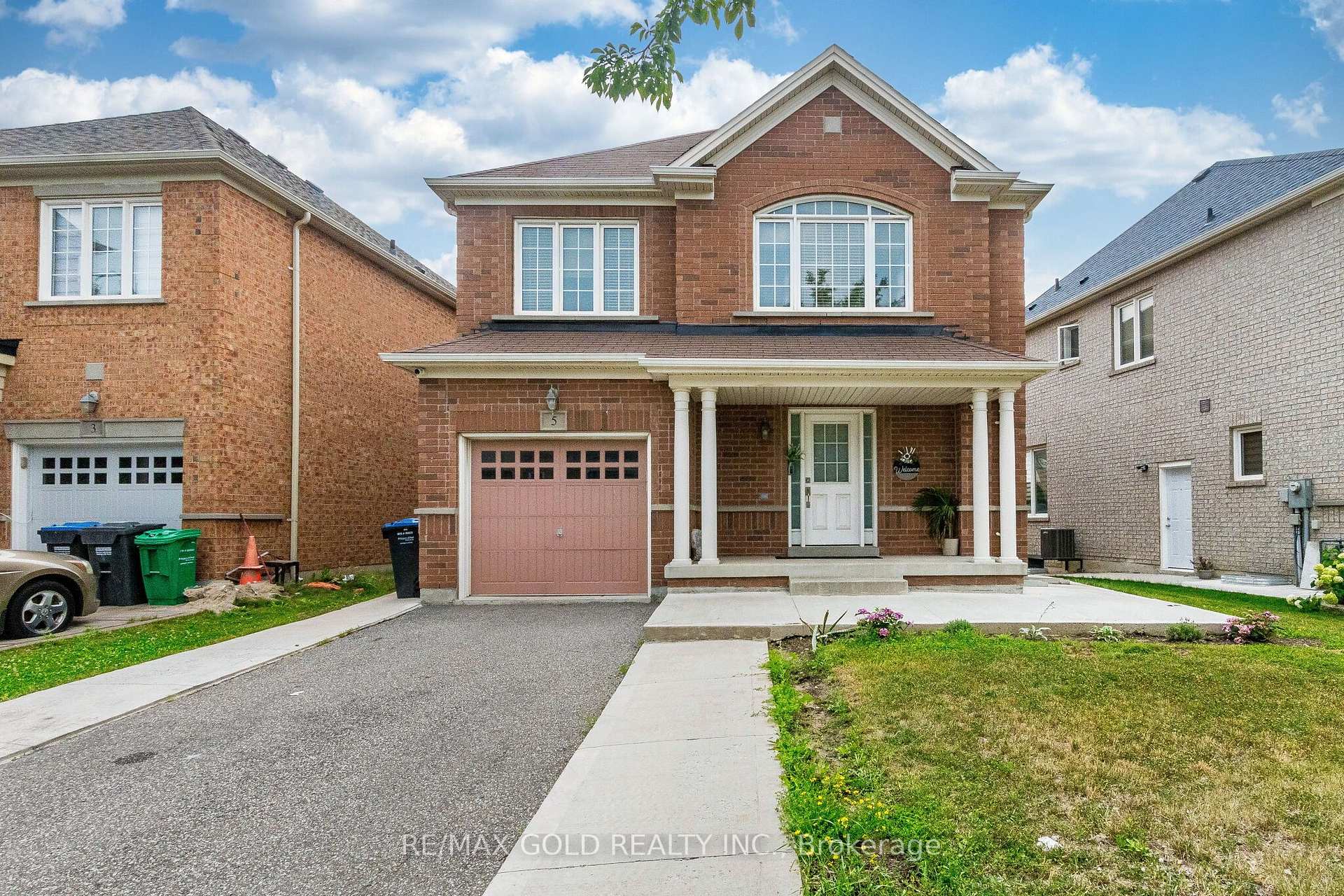Photo 1 of 5 Denali Crescent, Brampton, Bram East — HOMEH