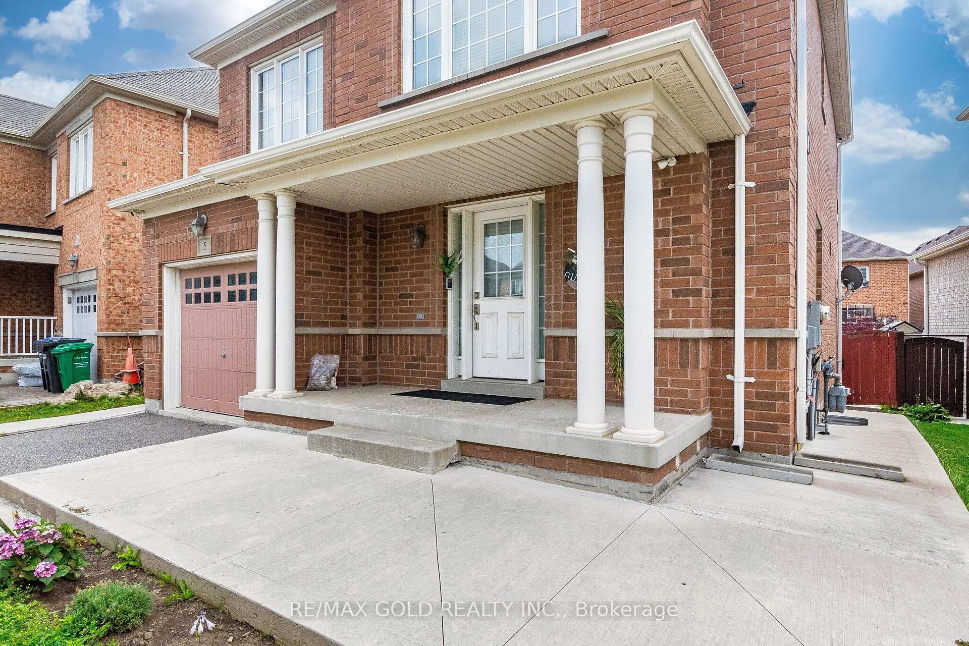 Photo 4 of 5 Denali Crescent, Brampton, Bram East — HOMEH
