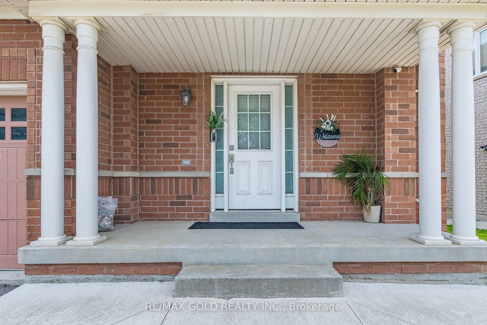 Photo 5 of 5 Denali Crescent, Brampton, Bram East — HOMEH