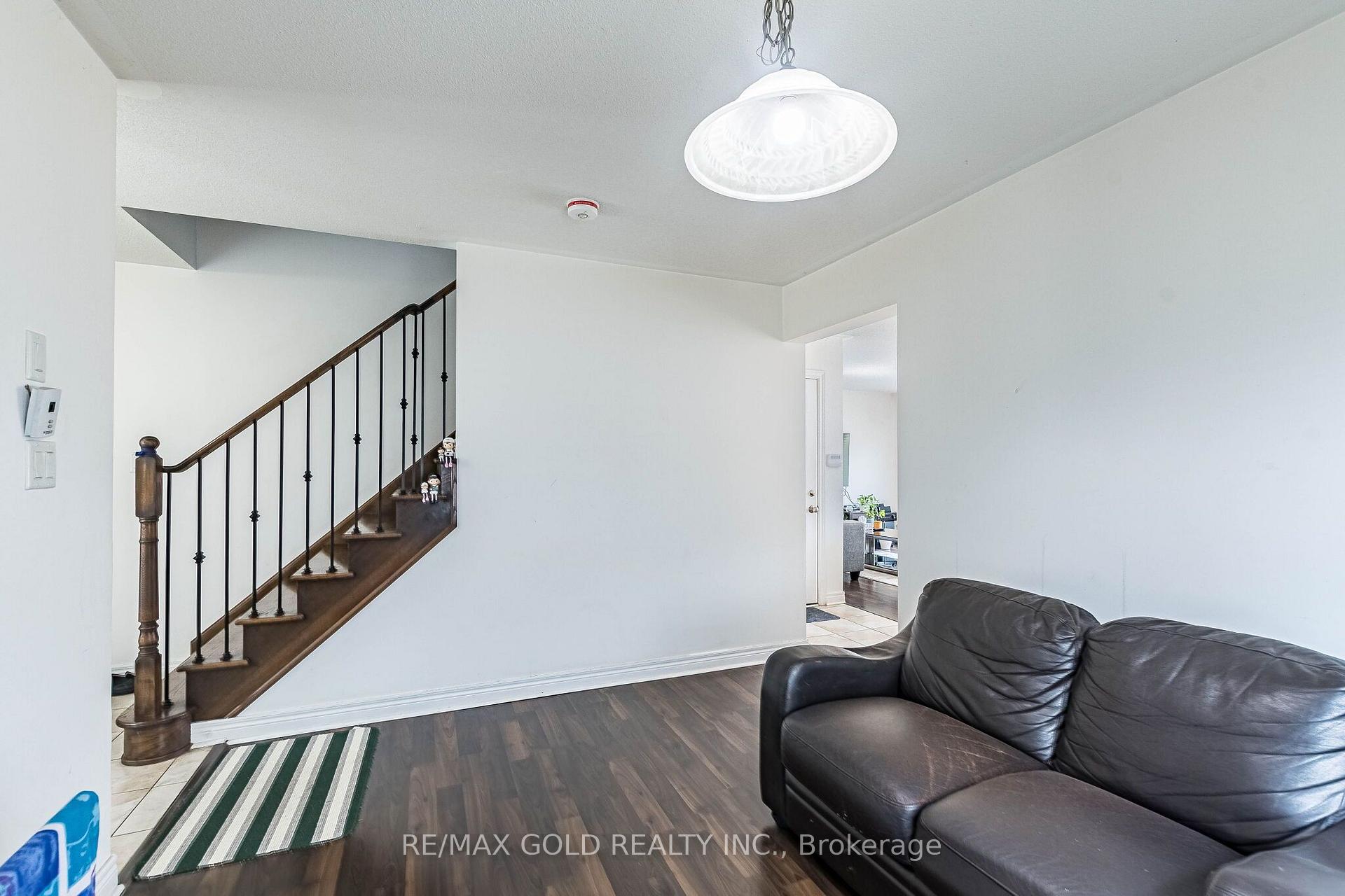 Photo 10 of 5 Denali Crescent, Brampton, Bram East — HOMEH
