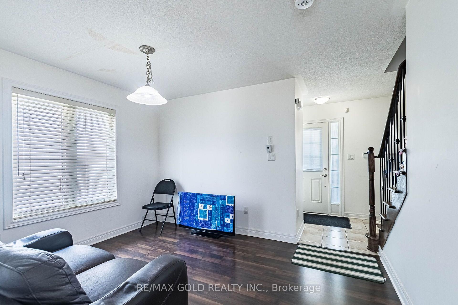 Photo 11 of 5 Denali Crescent, Brampton, Bram East — HOMEH