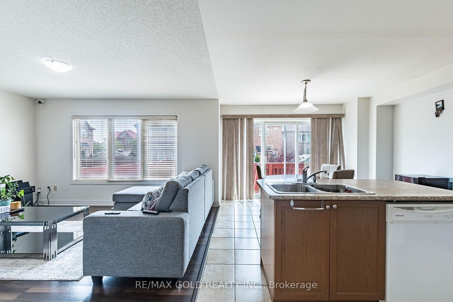 Photo 14 of 5 Denali Crescent, Brampton, Bram East — HOMEH