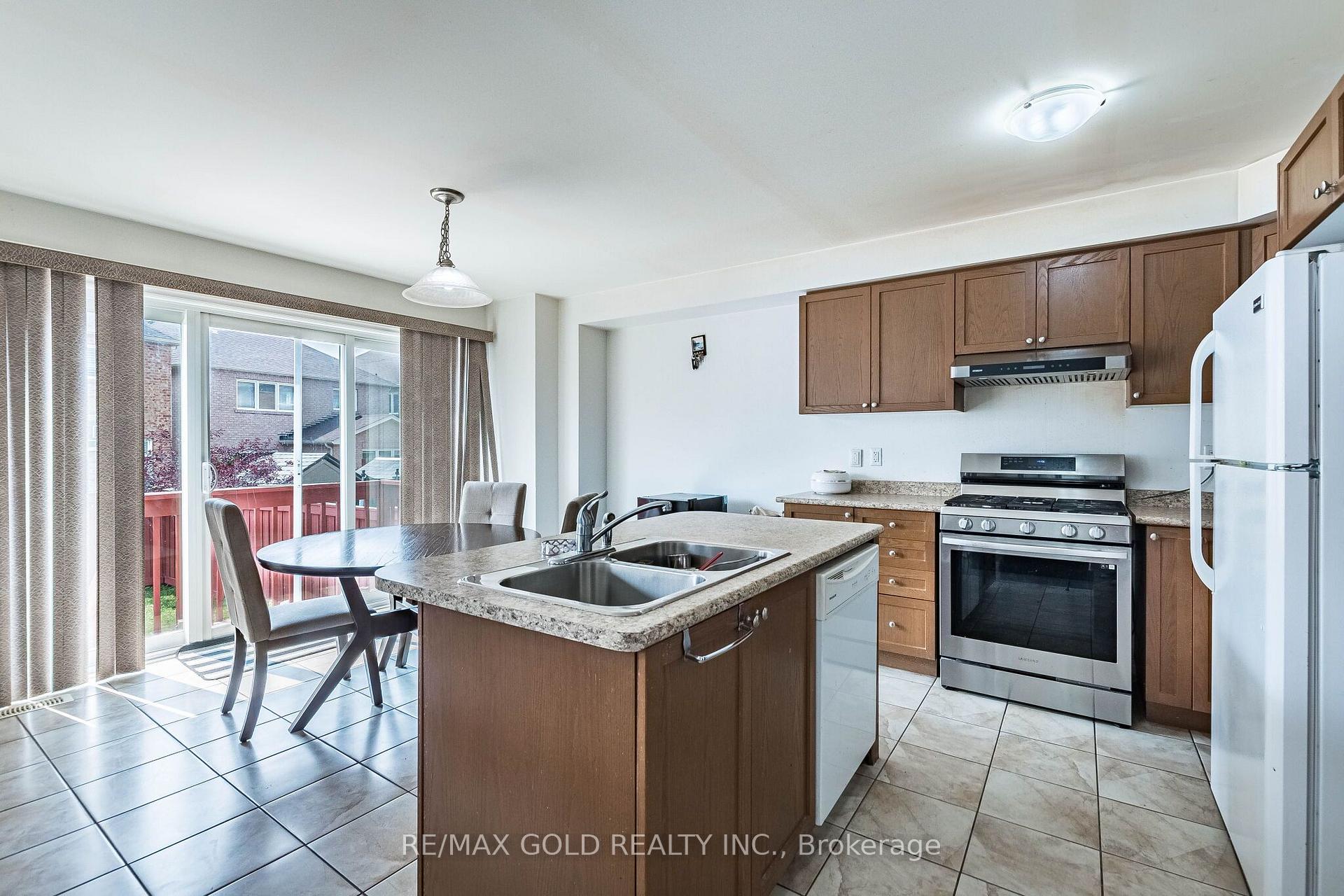 Photo 15 of 5 Denali Crescent, Brampton, Bram East — HOMEH