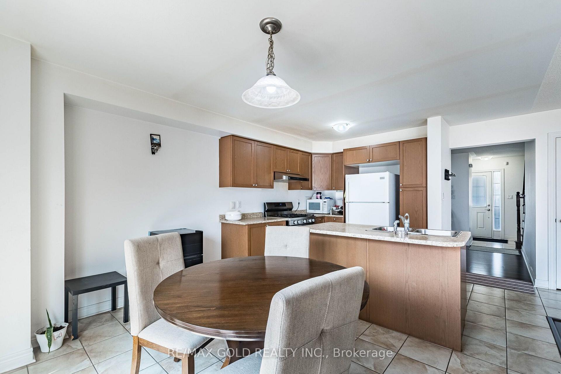 Photo 16 of 5 Denali Crescent, Brampton, Bram East — HOMEH