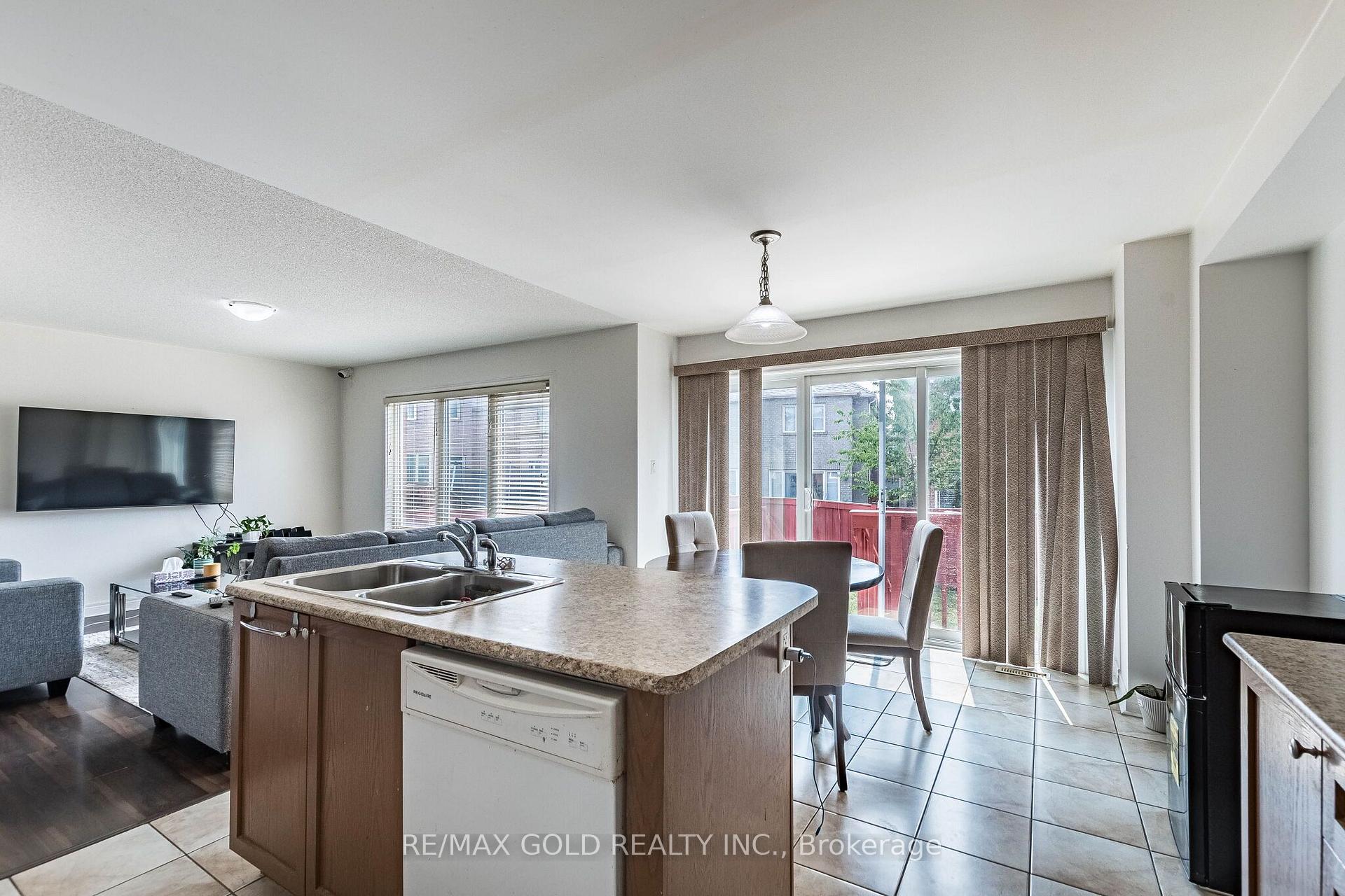 Photo 19 of 5 Denali Crescent, Brampton, Bram East — HOMEH