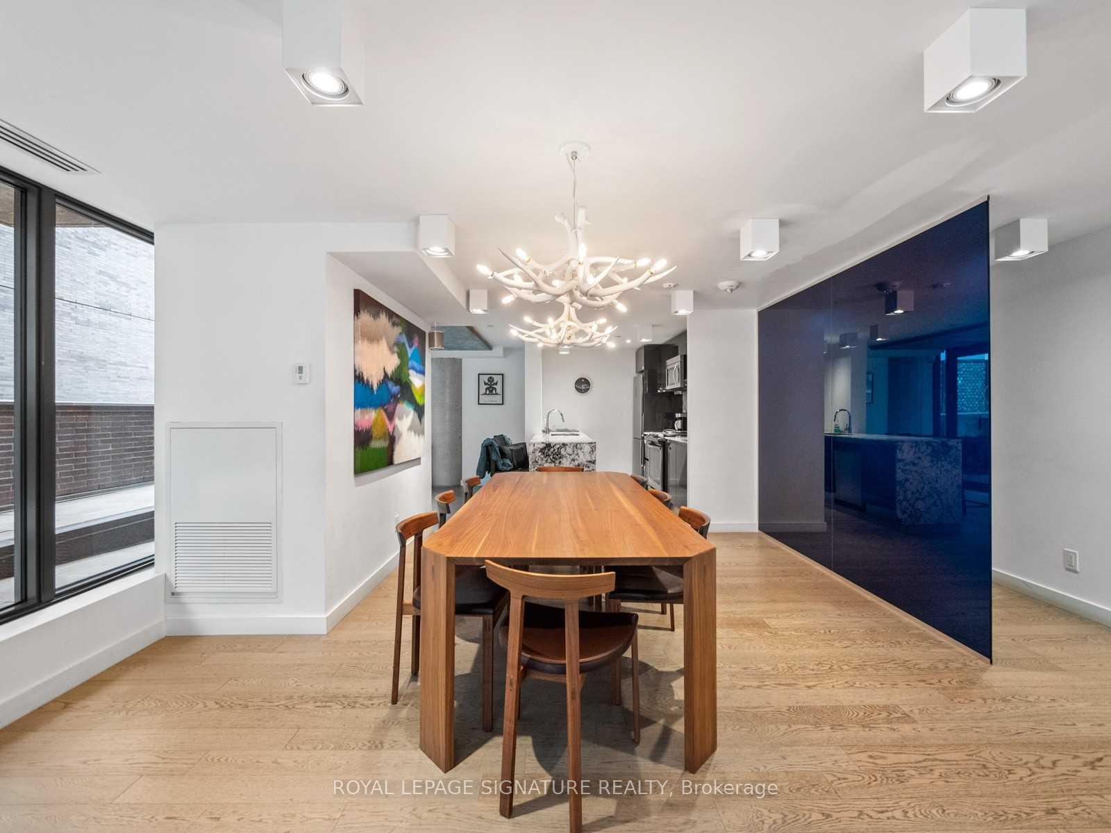 Photo 15 of Unit 1413, 111 Bathurst Street, Toronto, Waterfront Communities — HOMEH
