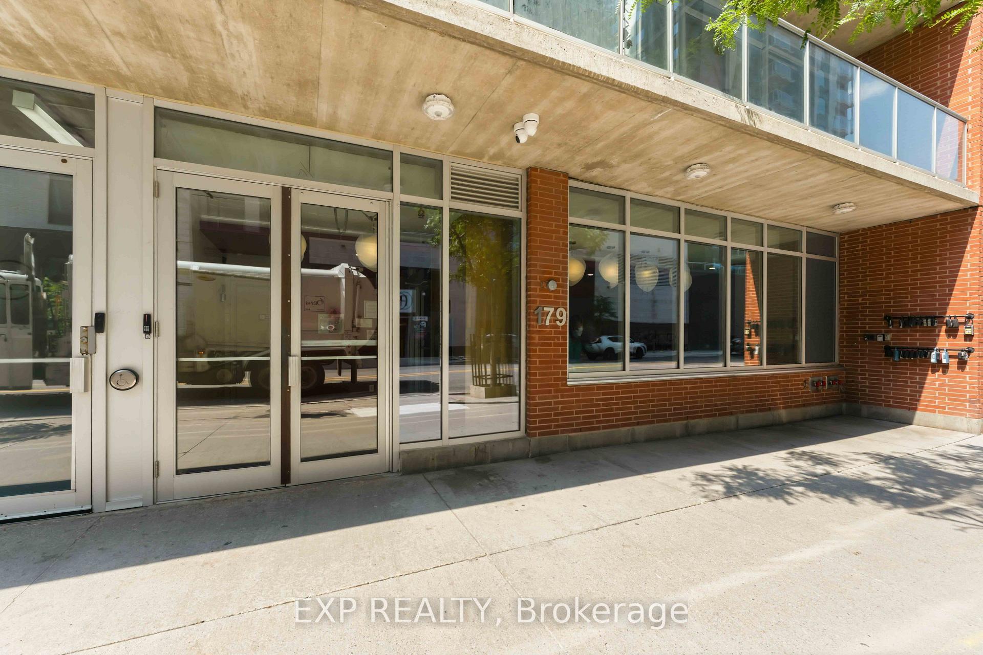 Photo 3 of Unit 1902, 179 George Street, Ottawa, Lower Town/Byward Market — HOMEH