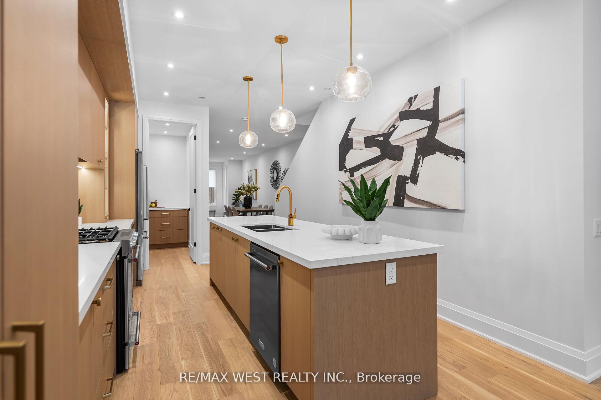 Photo 14 of 64 Gwynne Avenue, Toronto, South Parkdale — HOMEH