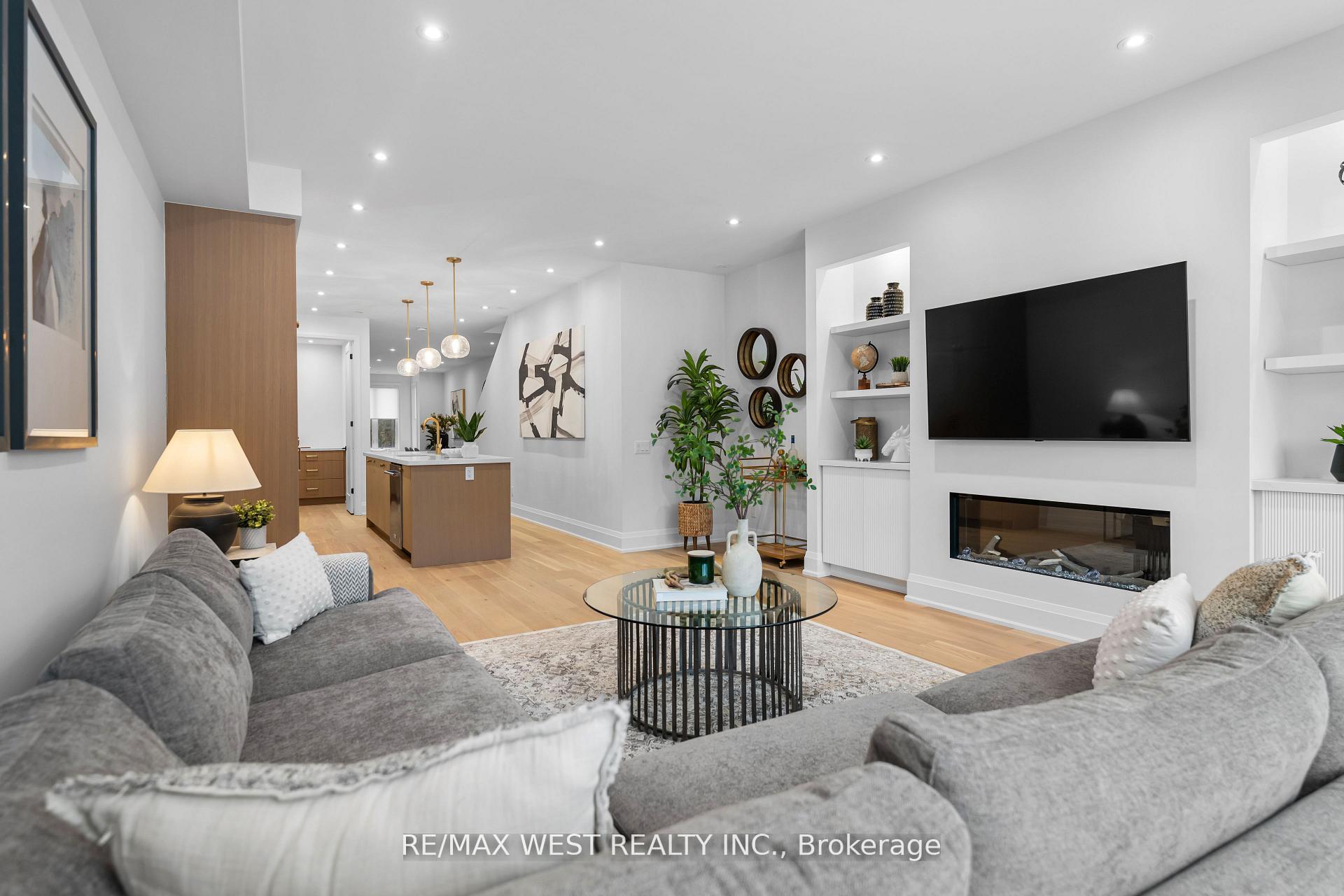 Photo 17 of 64 Gwynne Avenue, Toronto, South Parkdale — HOMEH
