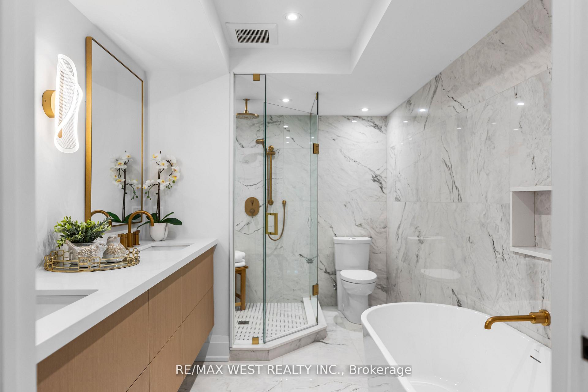 Photo 23 of 64 Gwynne Avenue, Toronto, South Parkdale — HOMEH