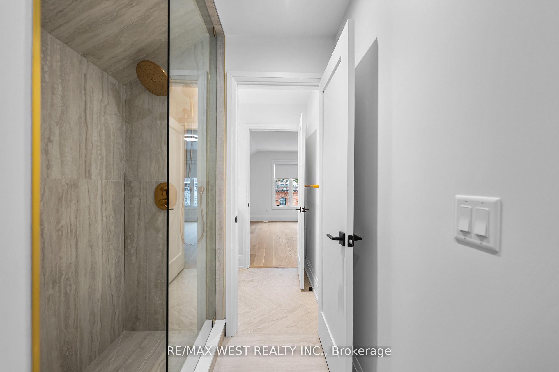 Photo 33 of 64 Gwynne Avenue, Toronto, South Parkdale — HOMEH