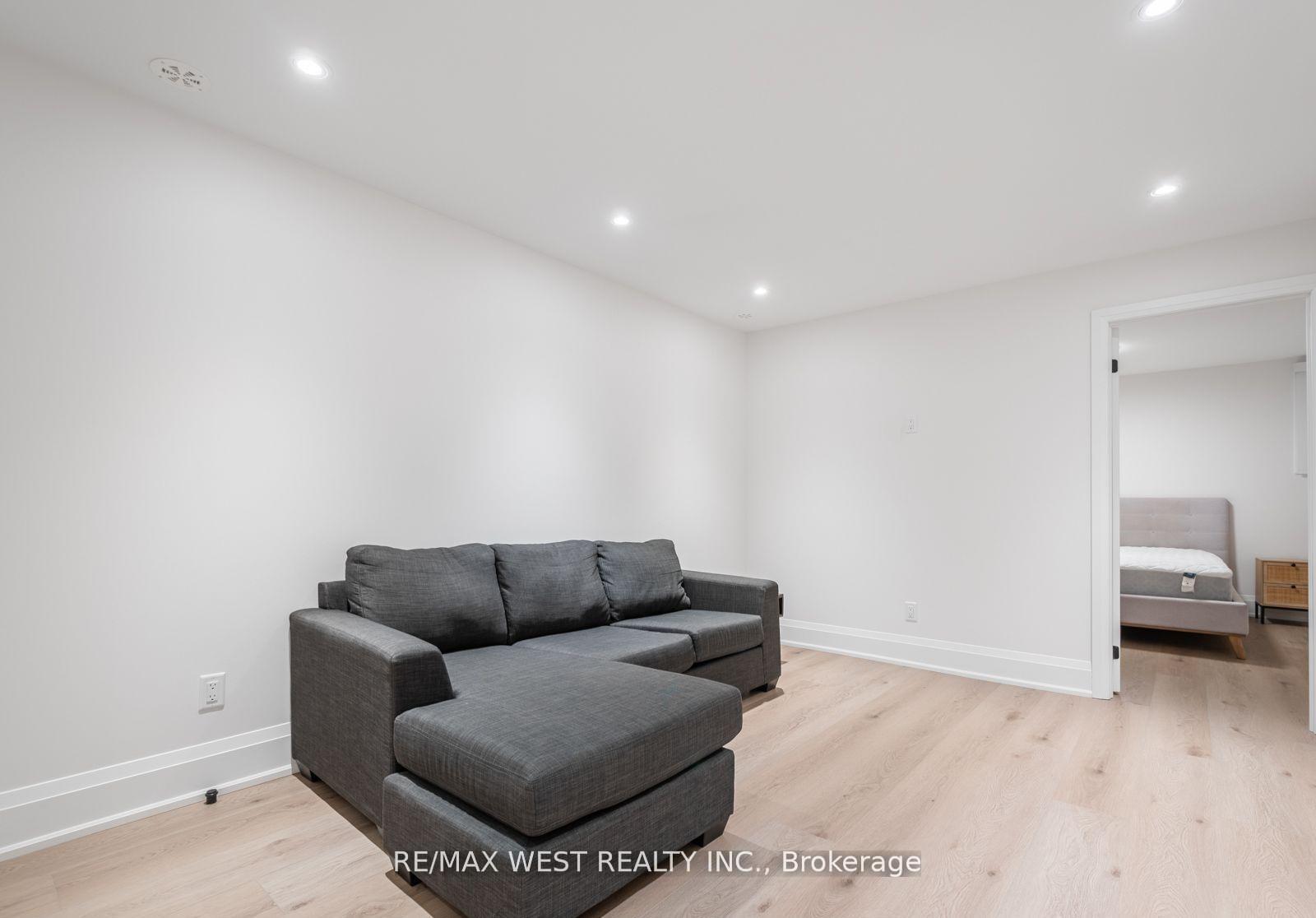 Photo 43 of 64 Gwynne Avenue, Toronto, South Parkdale — HOMEH
