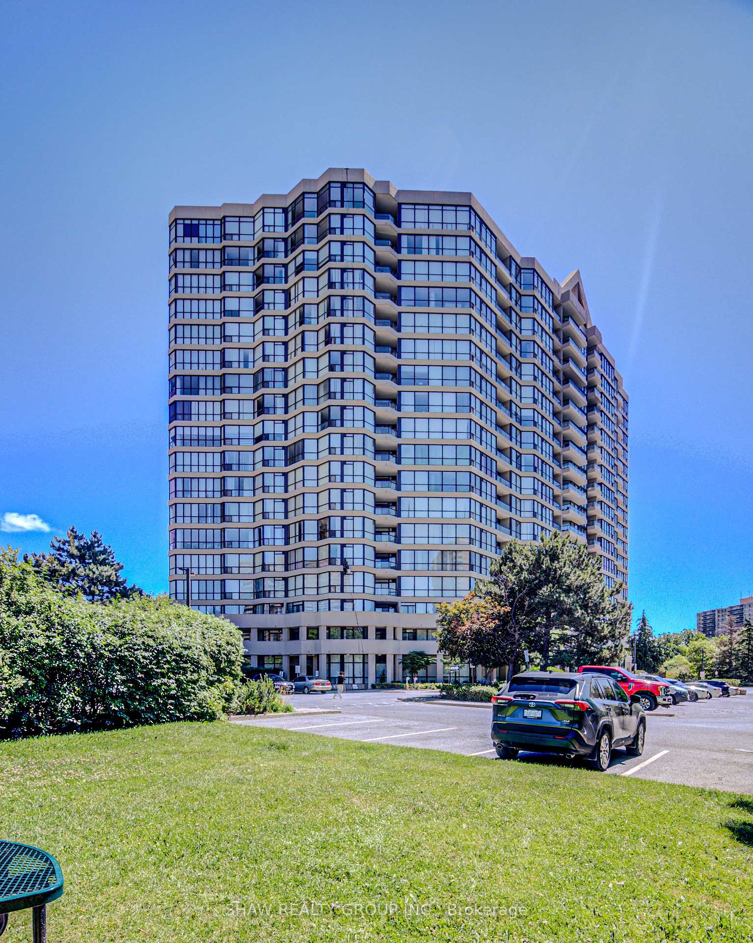 Photo 2 of Unit 1109, 5 Rowntree Road, Etobicoke, Mount Olive-Silverstone-Jamestown — HOMEH