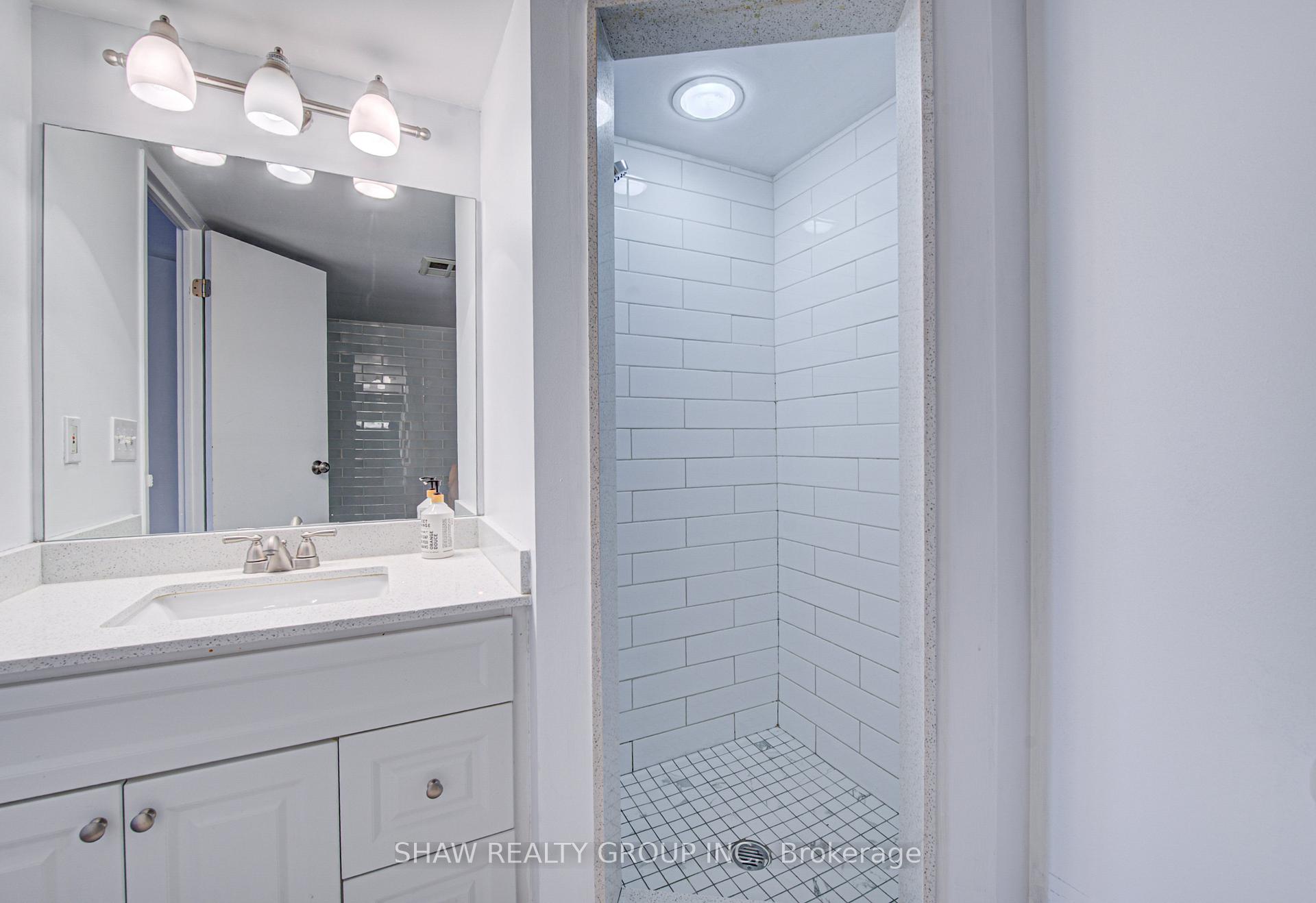 Photo 26 of Unit 1109, 5 Rowntree Road, Etobicoke, Mount Olive-Silverstone-Jamestown — HOMEH