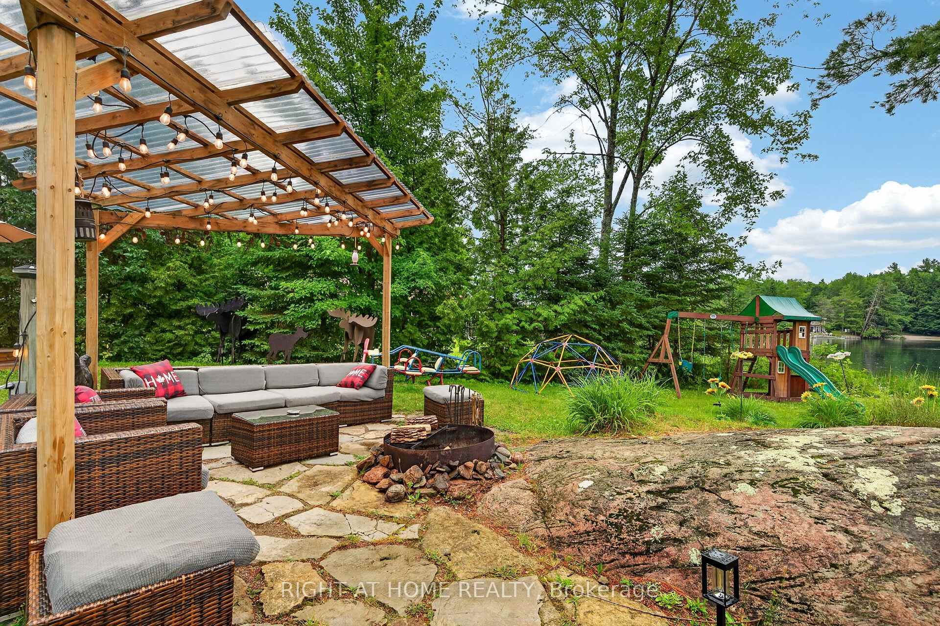 Photo 9 of 3583 Riverdale Drive, Severn, Washago — HOMEH