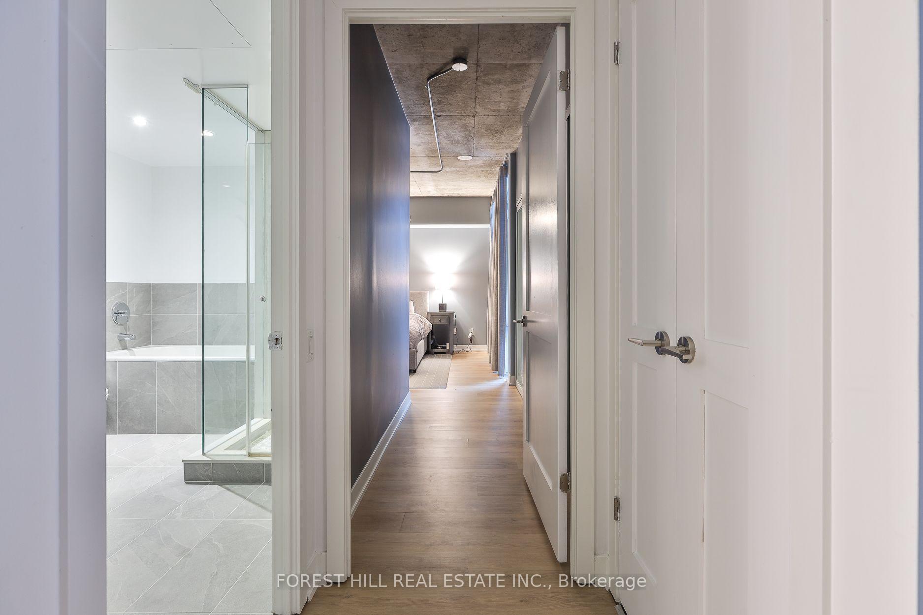Photo 4 of Unit 522, 95 Bathurst Street, Toronto, Waterfront Communities — HOMEH