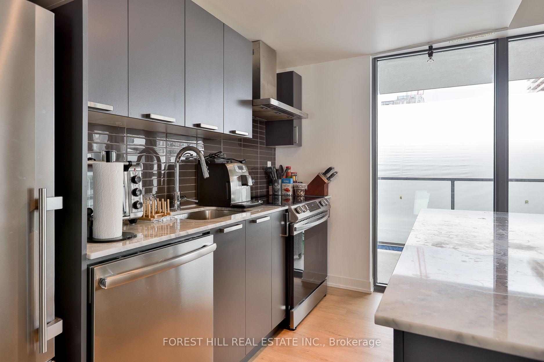 Photo 10 of Unit 522, 95 Bathurst Street, Toronto, Waterfront Communities — HOMEH