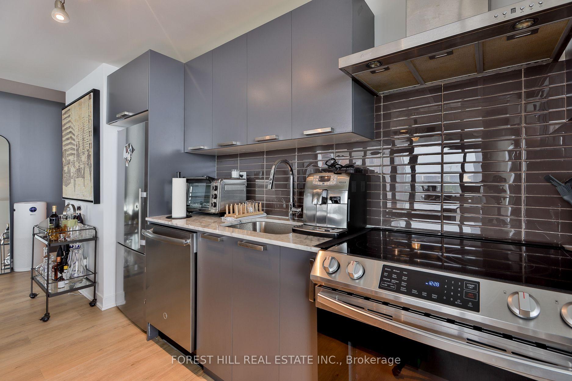 Photo 11 of Unit 522, 95 Bathurst Street, Toronto, Waterfront Communities — HOMEH