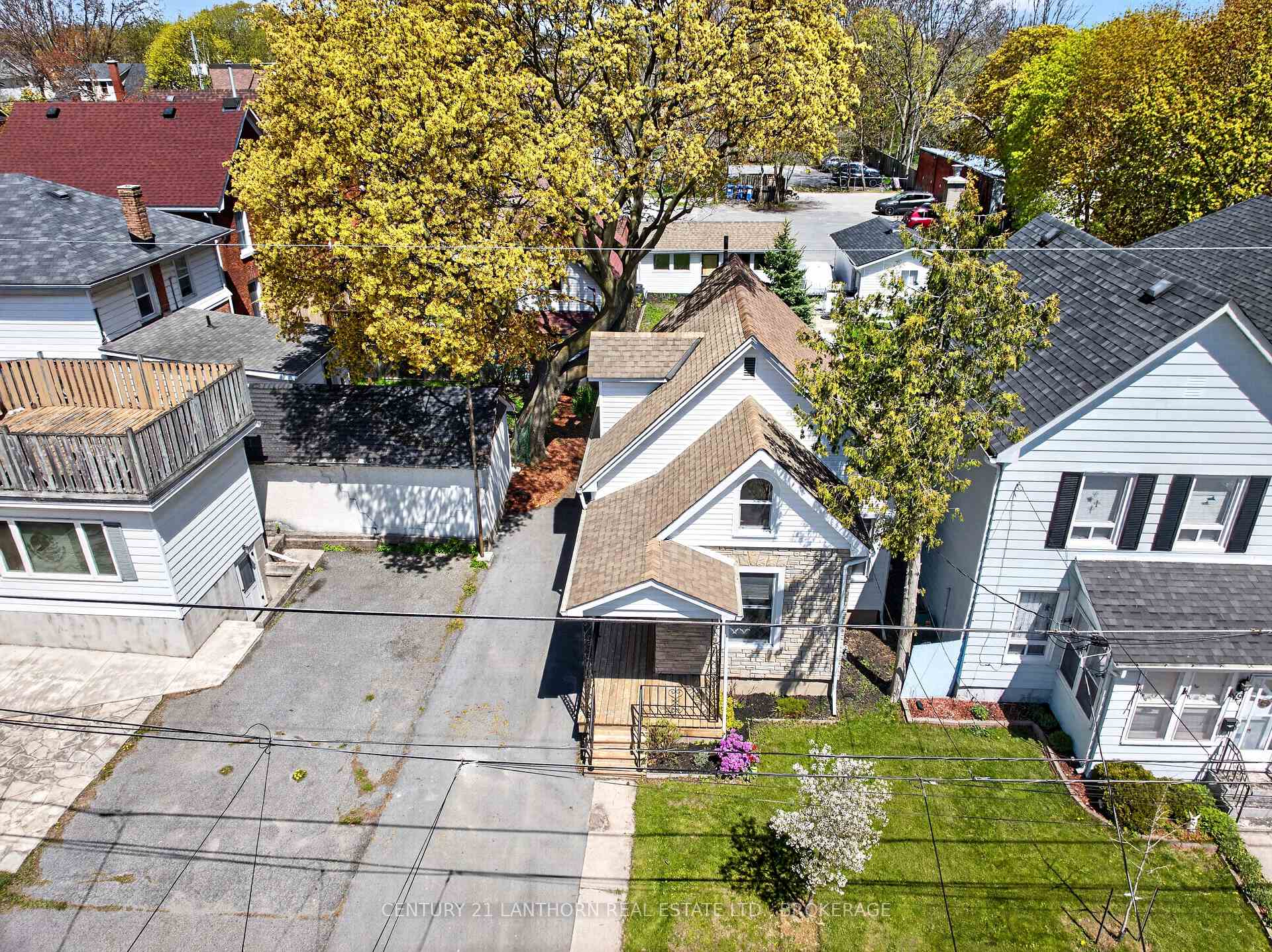 Photo 3 of 23 Jenkins Street, Kingston, East of Sir John A. Blvd — HOMEH