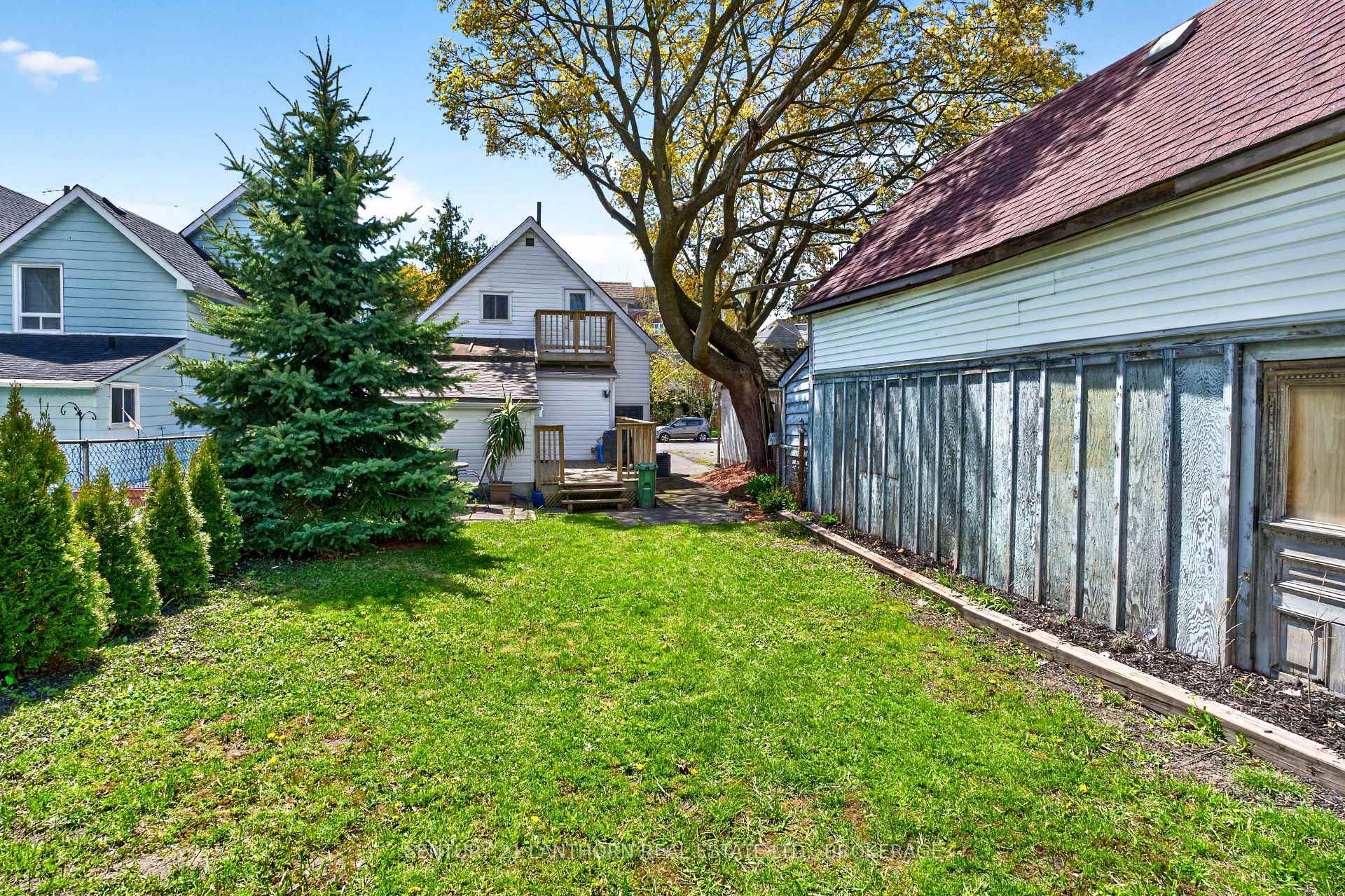 Photo 14 of 23 Jenkins Street, Kingston, East of Sir John A. Blvd — HOMEH