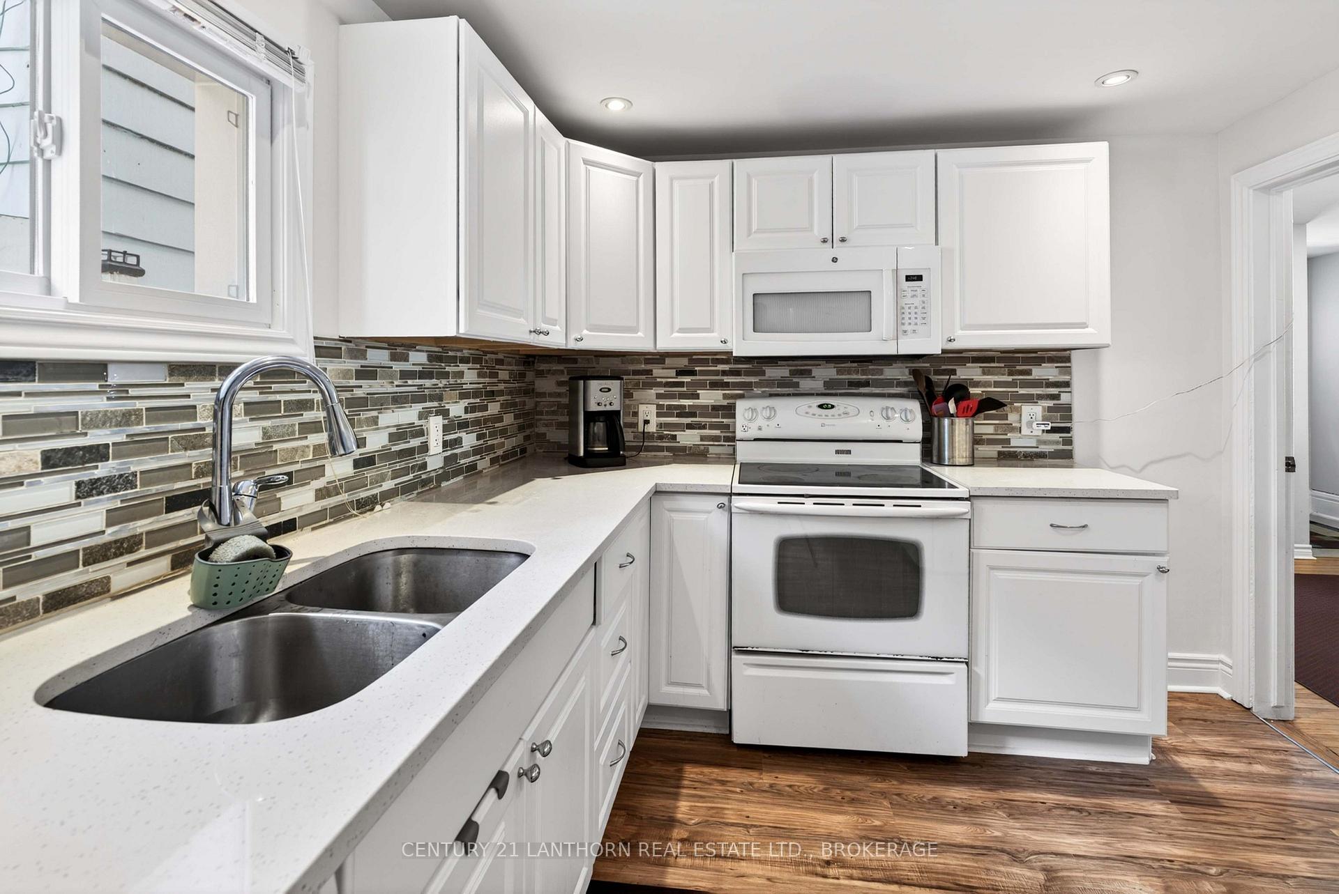 Photo 30 of 23 Jenkins Street, Kingston, East of Sir John A. Blvd — HOMEH